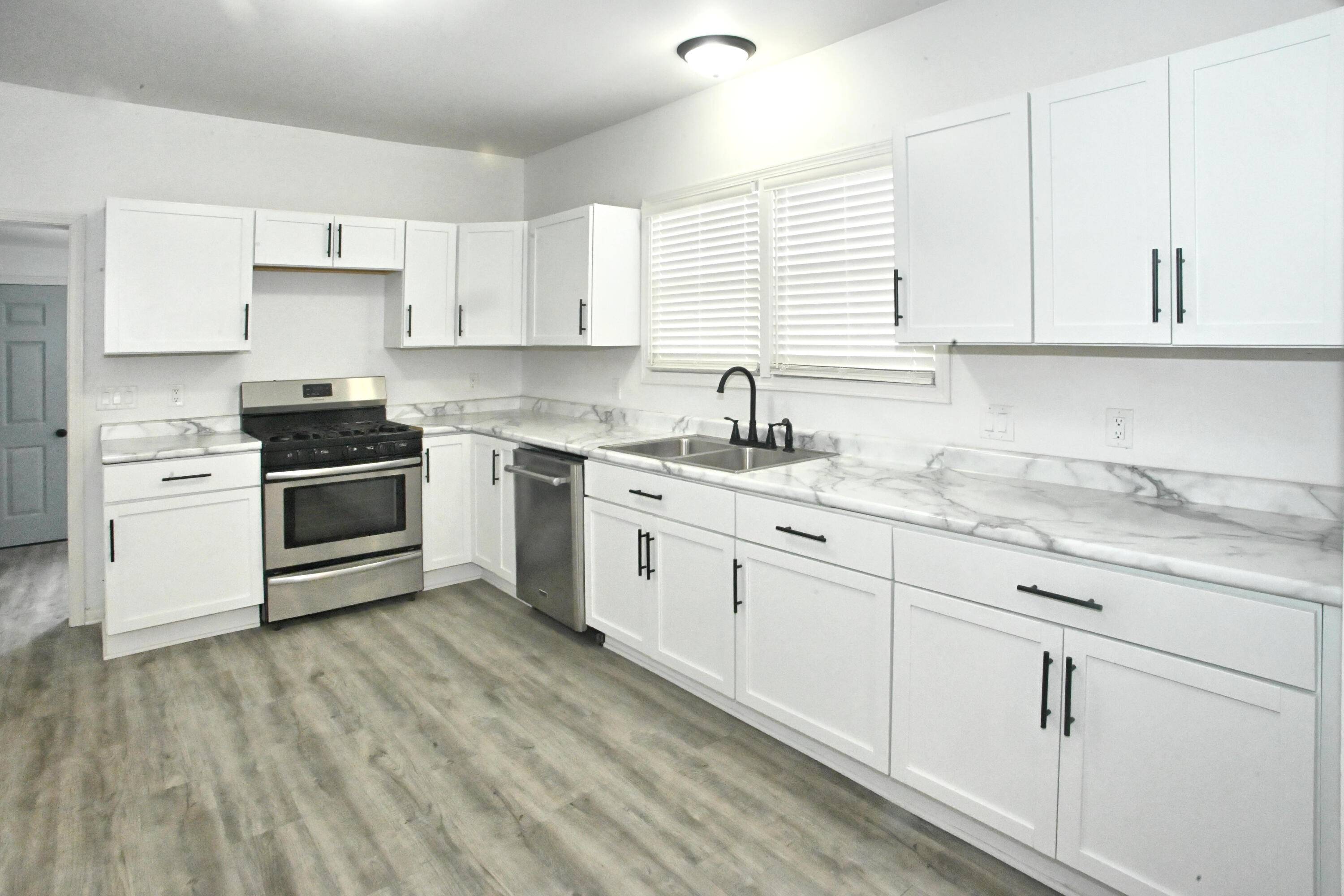 1717 Crocker Street, Chesterton, IN 46304