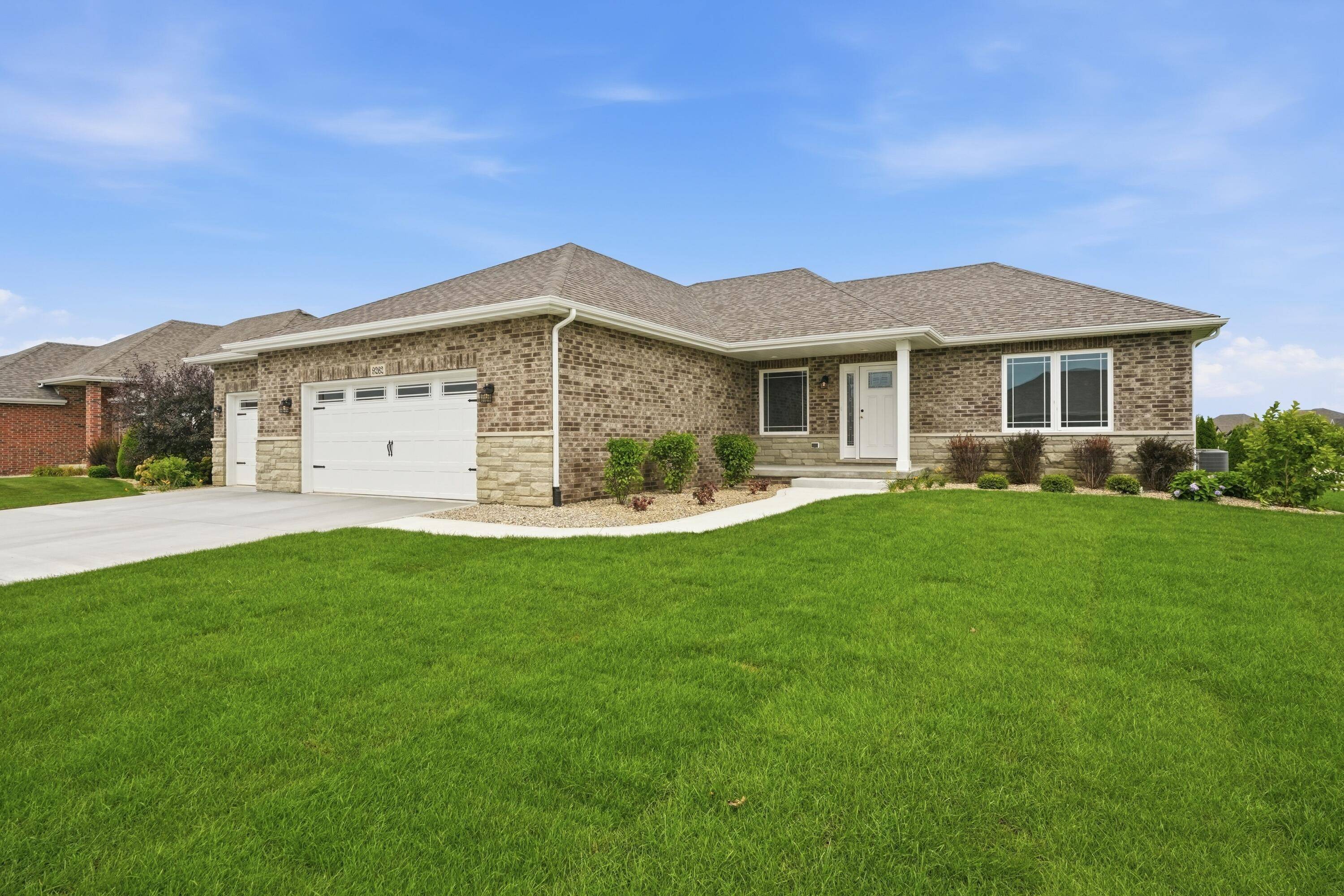 9360 W 106th Place, St. John, IN 46373
