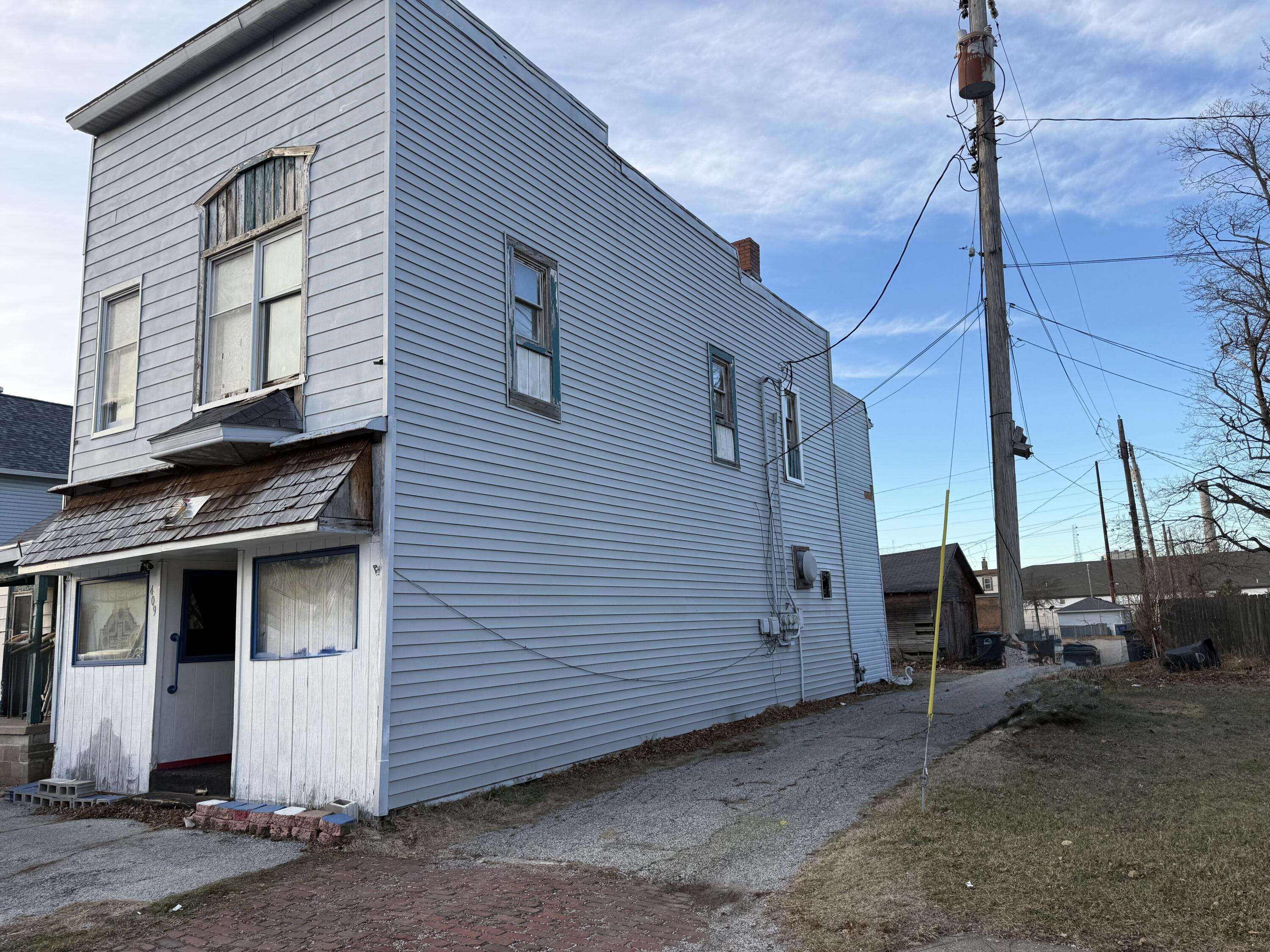 409 W 9th ST, Michigan City, IN 46360