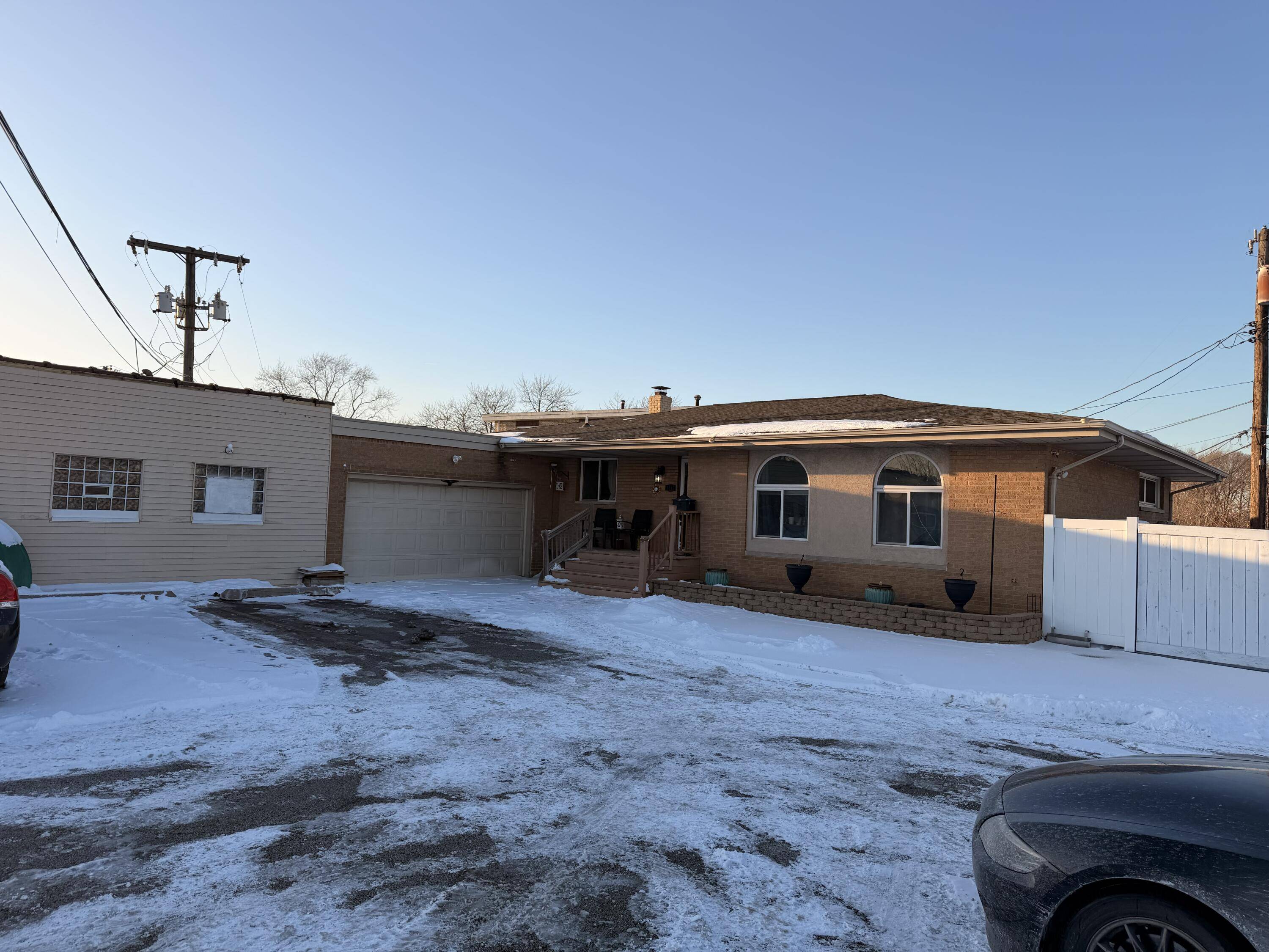 3447 45th ST, Highland, IN 46322