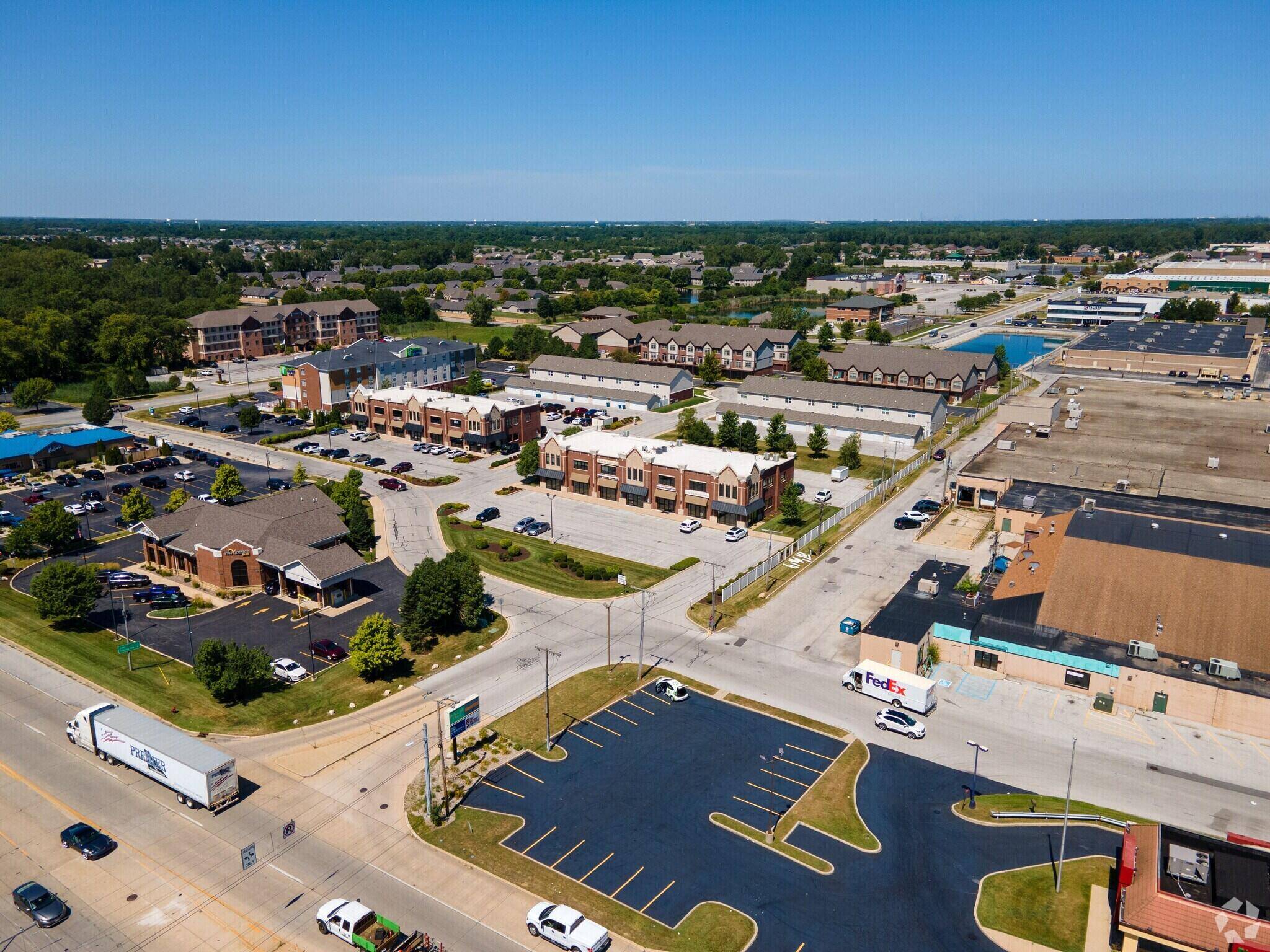 940 W Us-30, Schererville, IN 46375