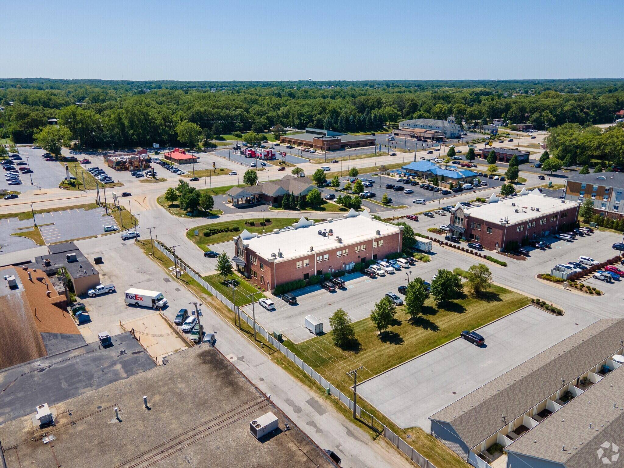 940 W Us-30, Schererville, IN 46375