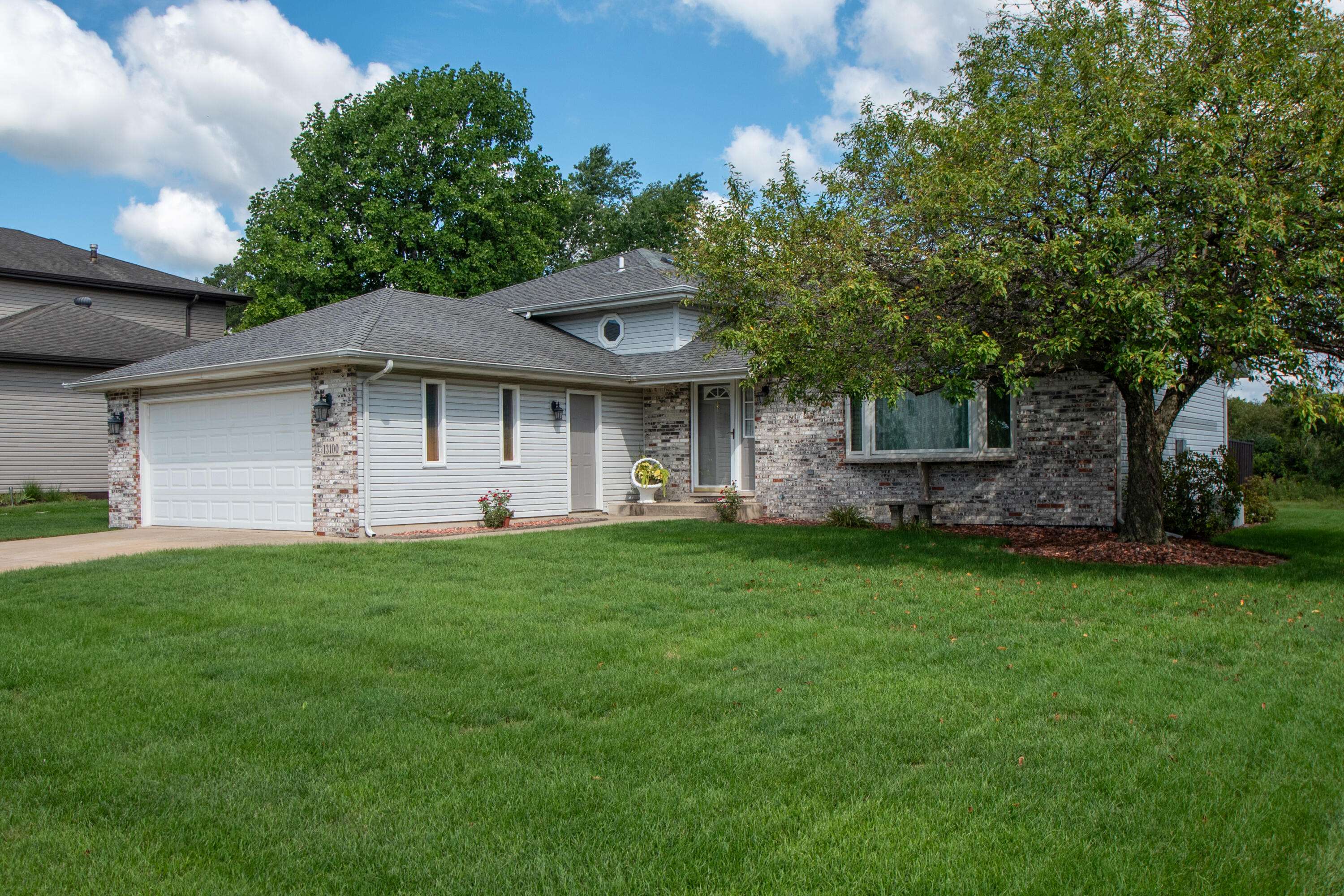 13100 Snowberry Lane, St. John, IN 46373
