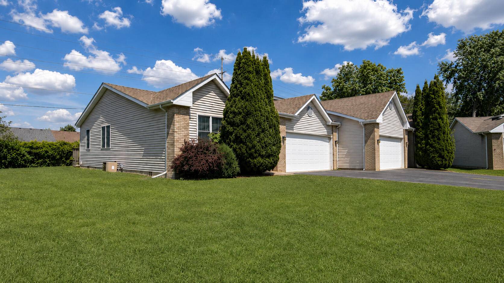 990 W 87th AVE, Merrillville, IN 46410