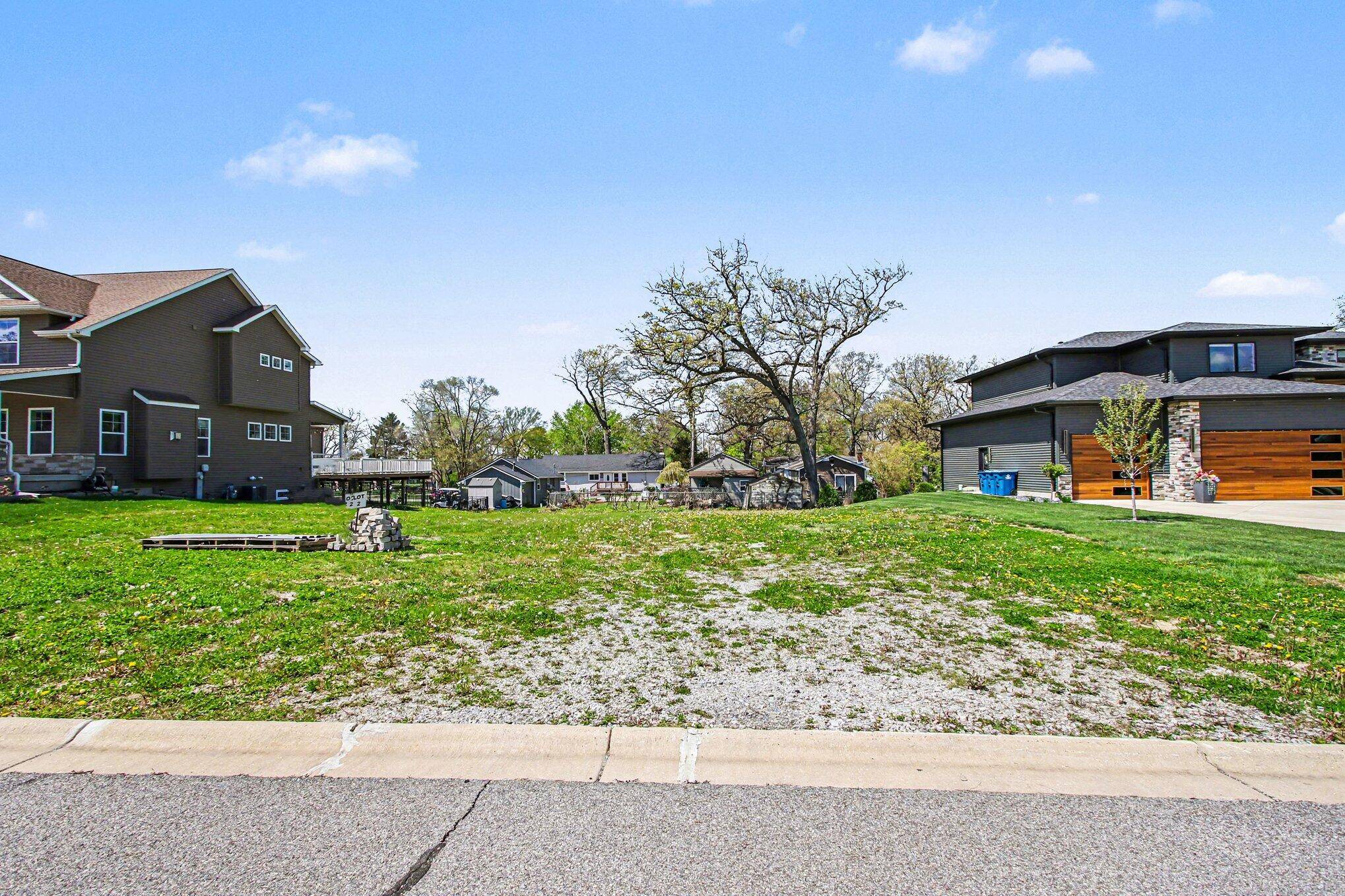 13526 Beach PL, Cedar Lake, IN 46303
