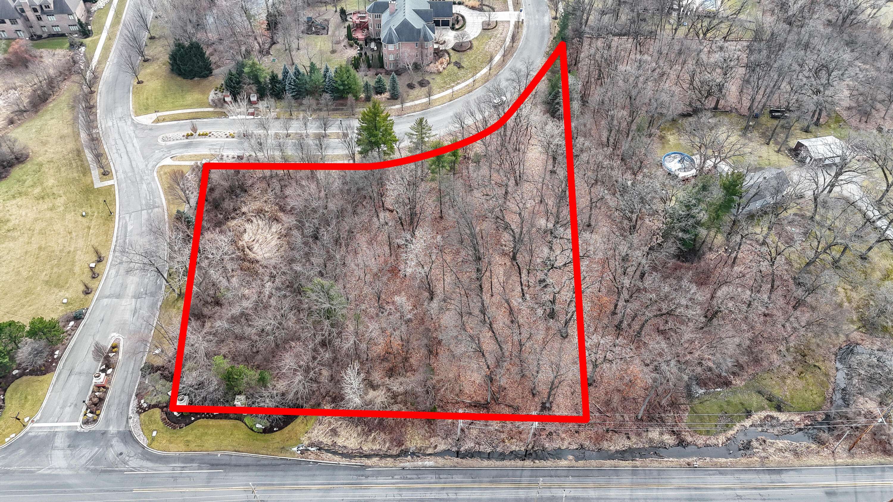 8510 Stonegate CT, St. John, IN 46373