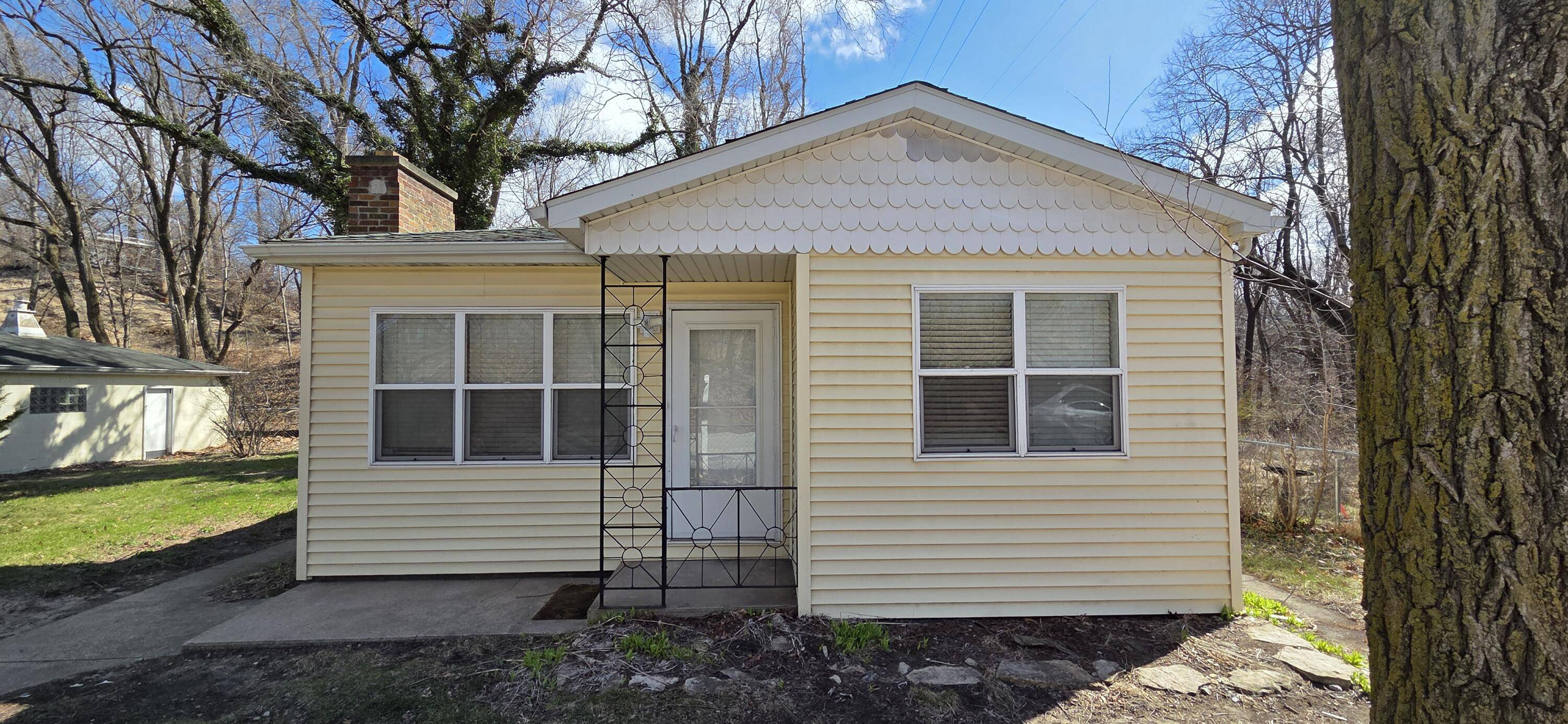 801 N Shelby Street, Gary, IN 46403