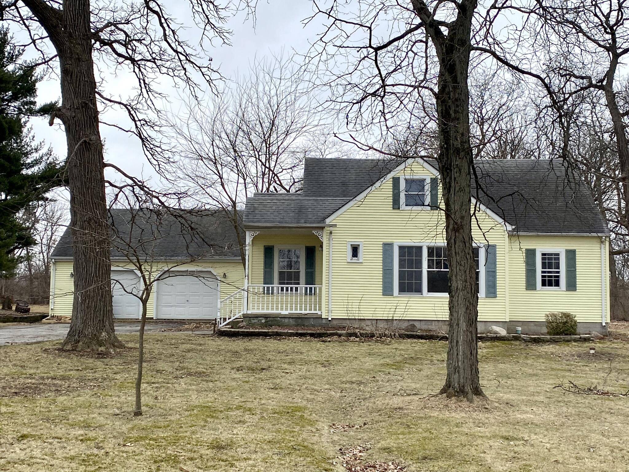 111 E State Road 8, Crown Point, IN 46307