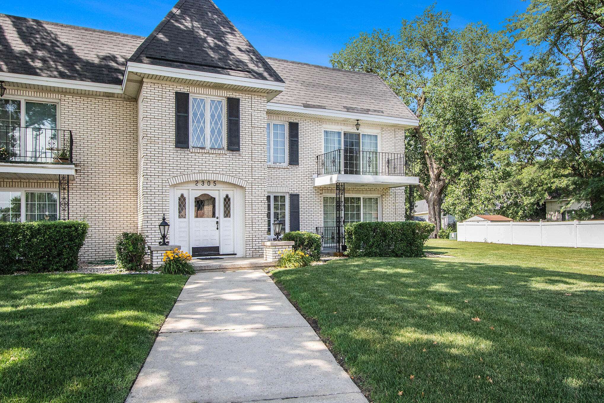 2305 Martha ST #D2, Highland, IN 46322