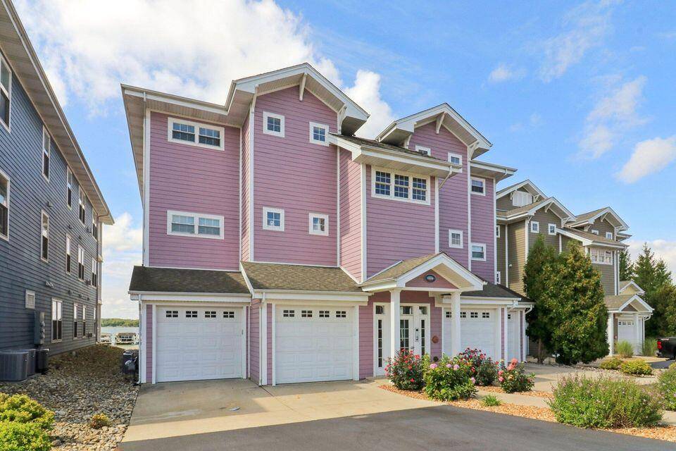 13236 Lake Shore DR #J-302, Cedar Lake, IN 46303