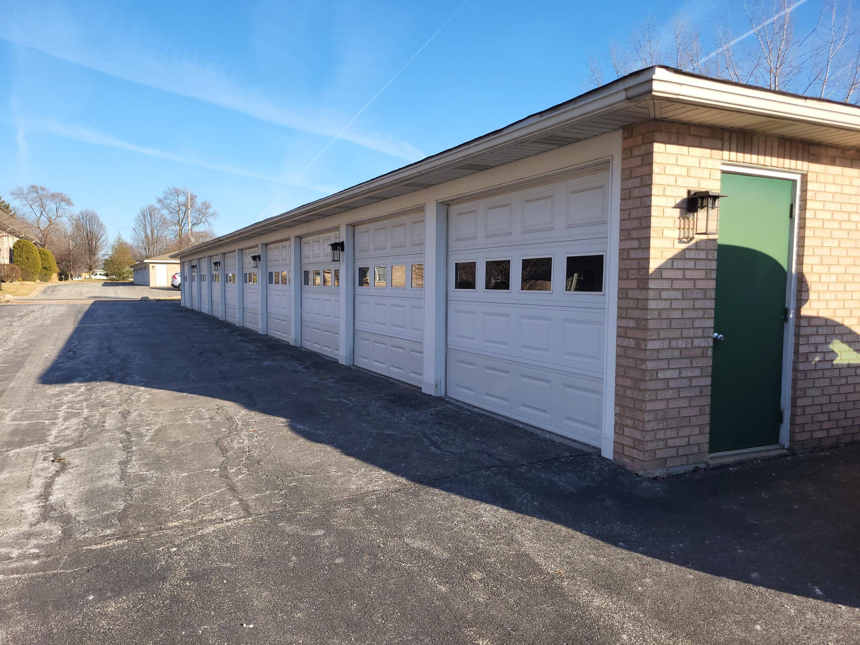 2720 Georgetowne Drive #B2, Highland, IN 46322