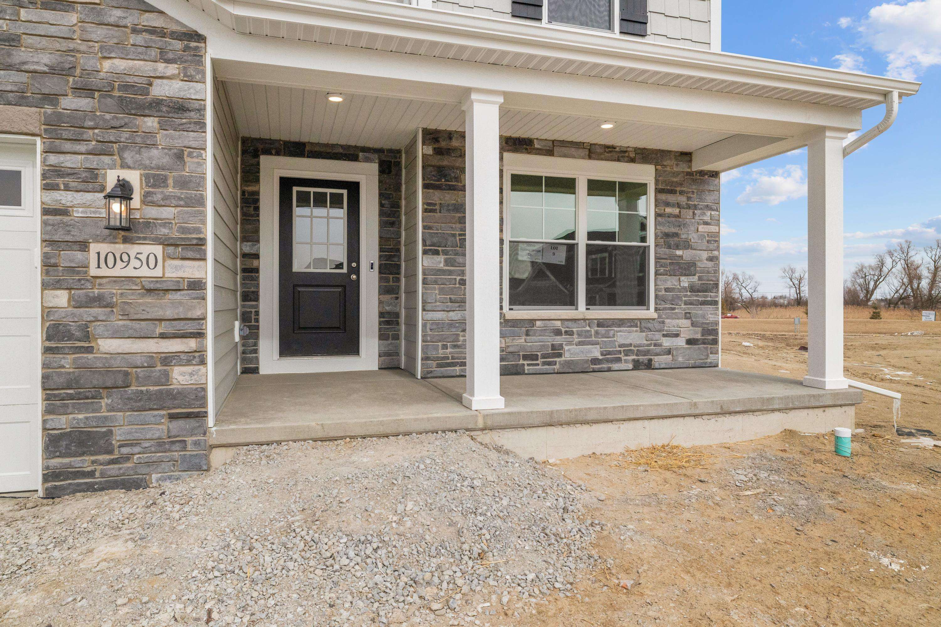 10950 Rolling Brook DR, Dyer, IN 46311