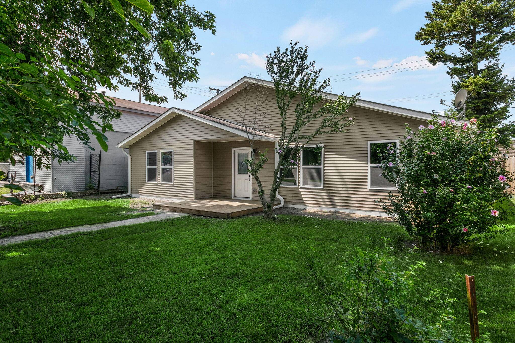 120 Grace ST, Michigan City, IN 46360