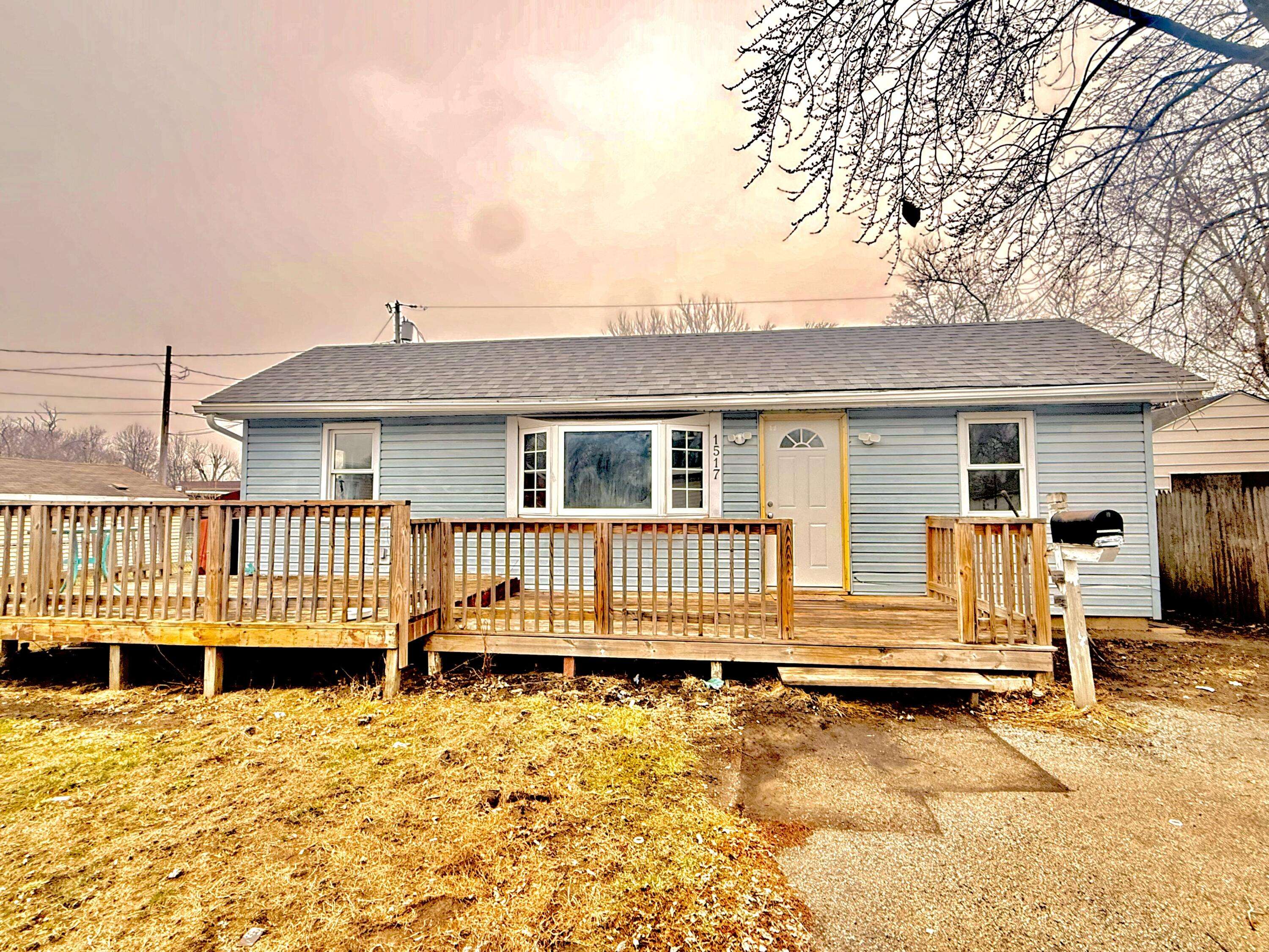 1517 E 174th Street, Hammond, IN 46324