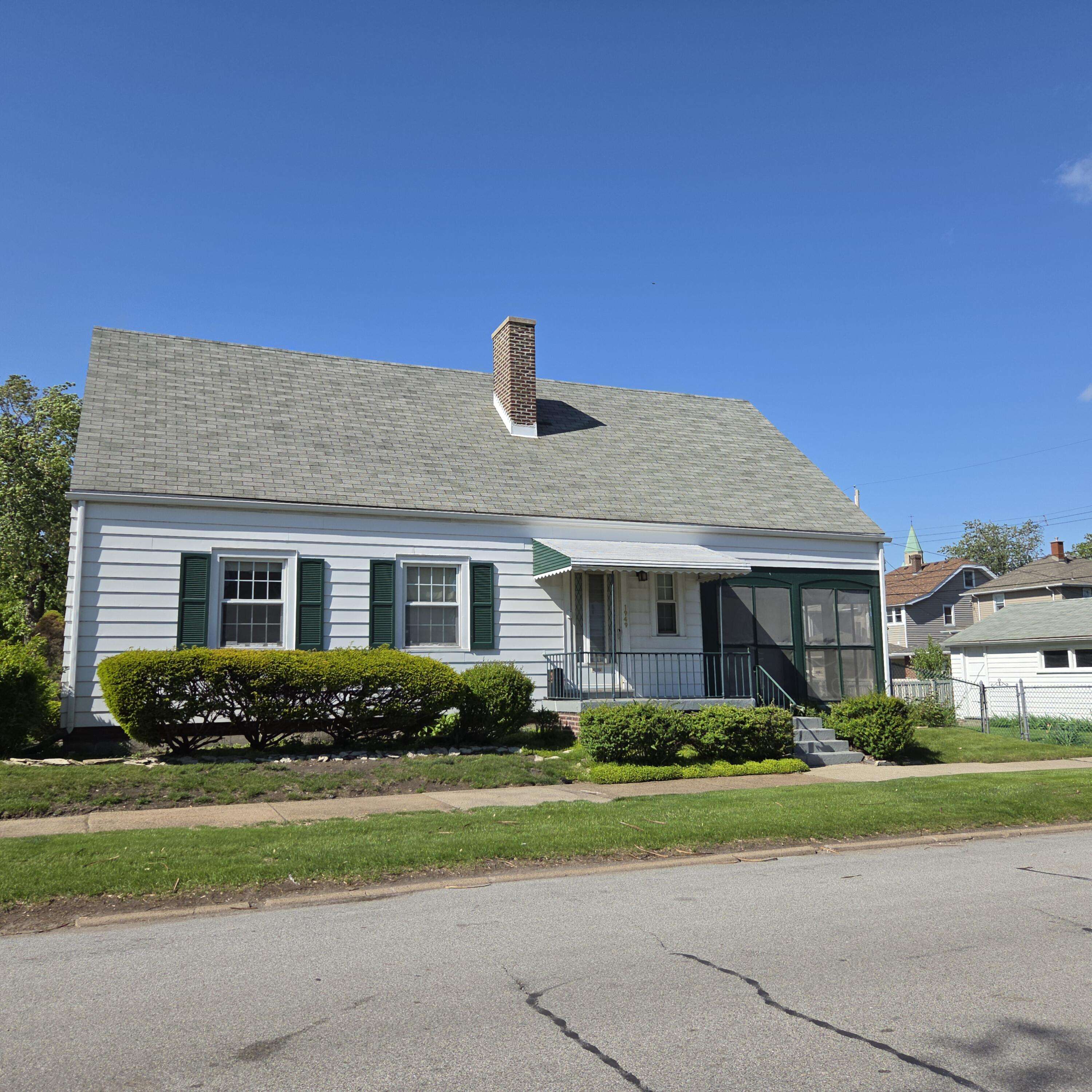 1949 Lake AVE, Whiting, IN 46394