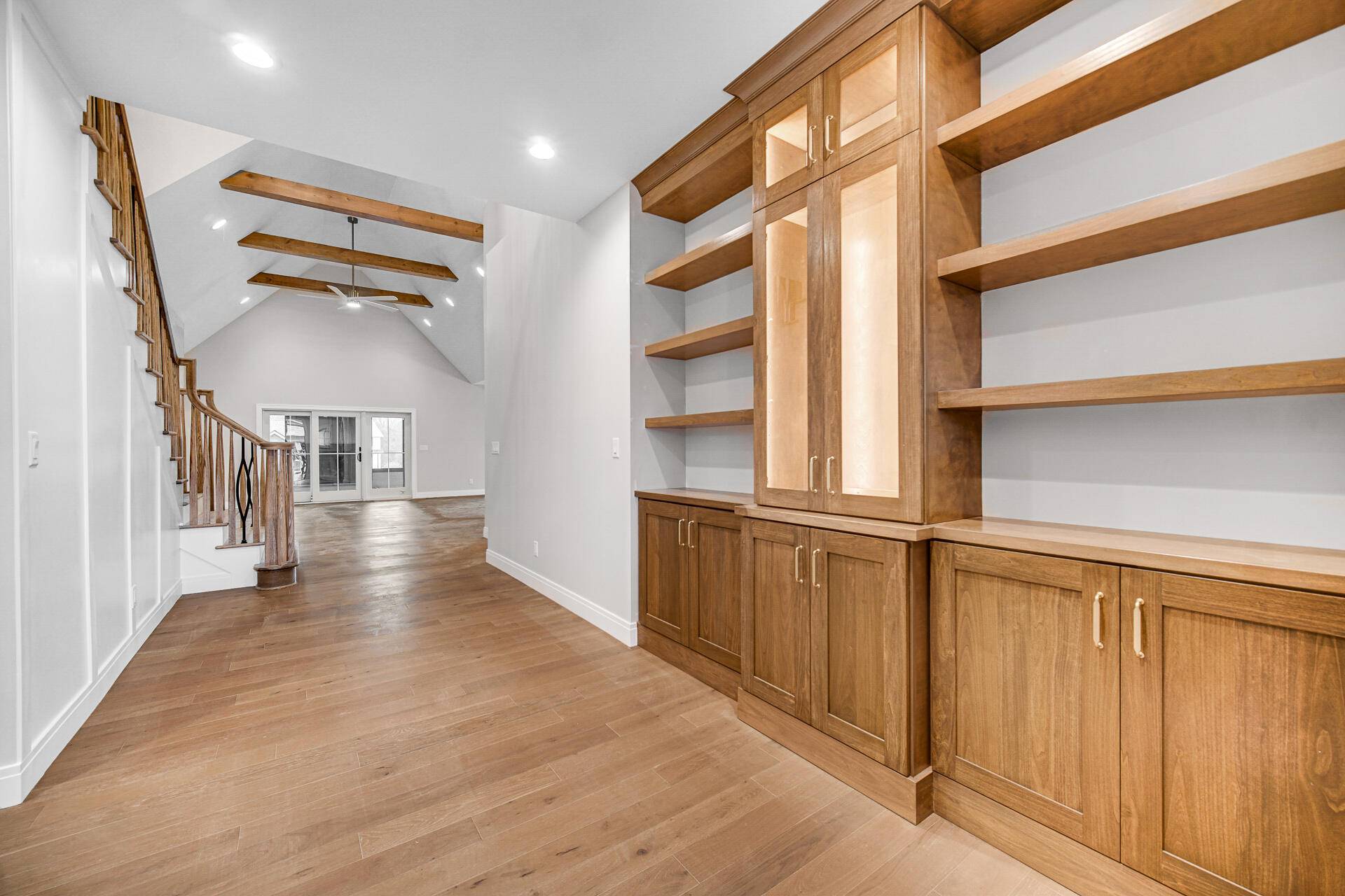 194 N Cricket Knoll Court, Valparaiso, IN 46385
