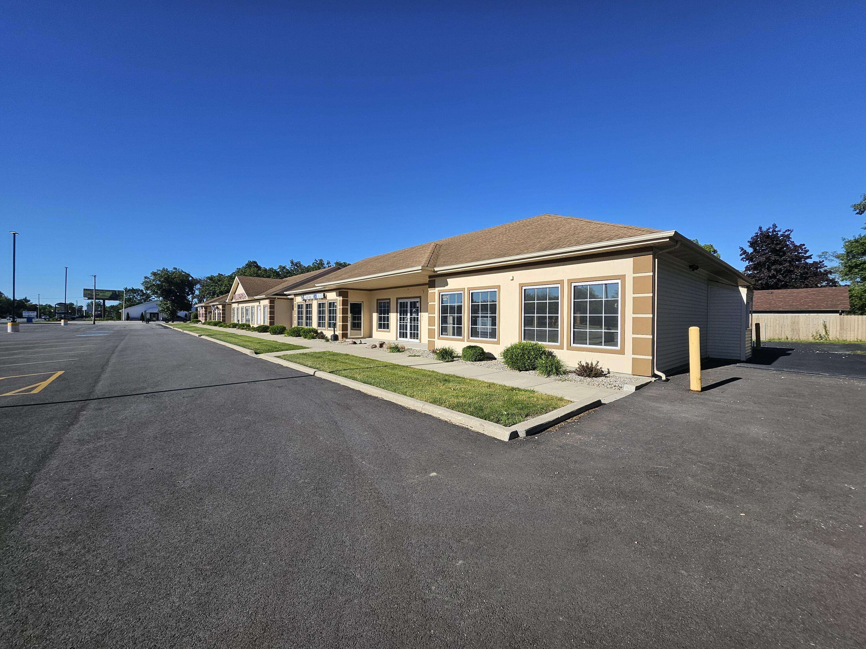 13115 Wicker AVE #J, Cedar Lake, IN 46303