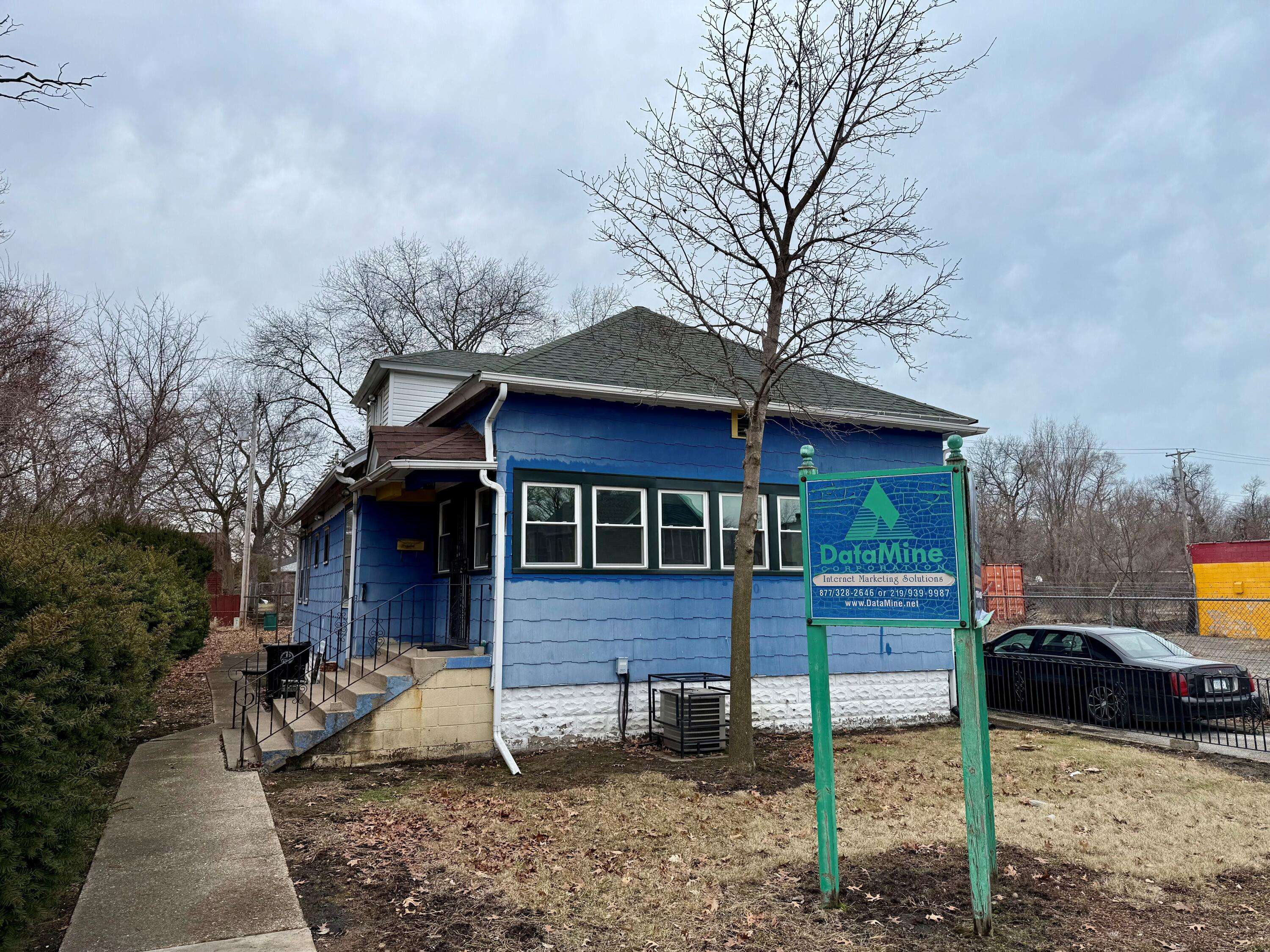 330 S Lake Street, Gary, IN 46403