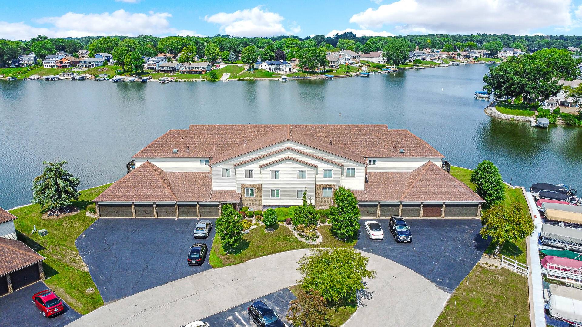 5040 Spinnaker Lane #C, Crown Point, IN 46307