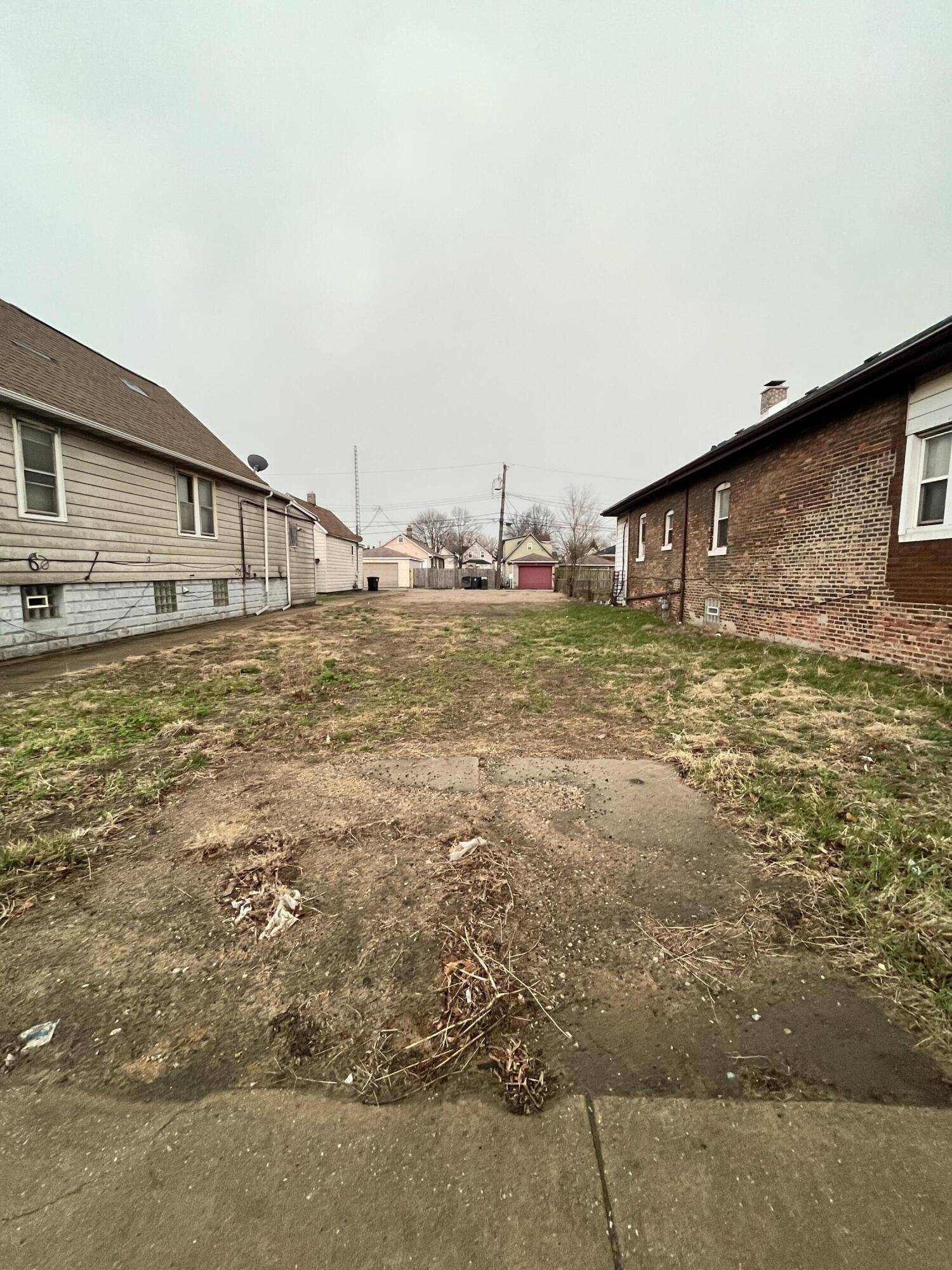 509 W Columbus DR, East Chicago, IN 46312