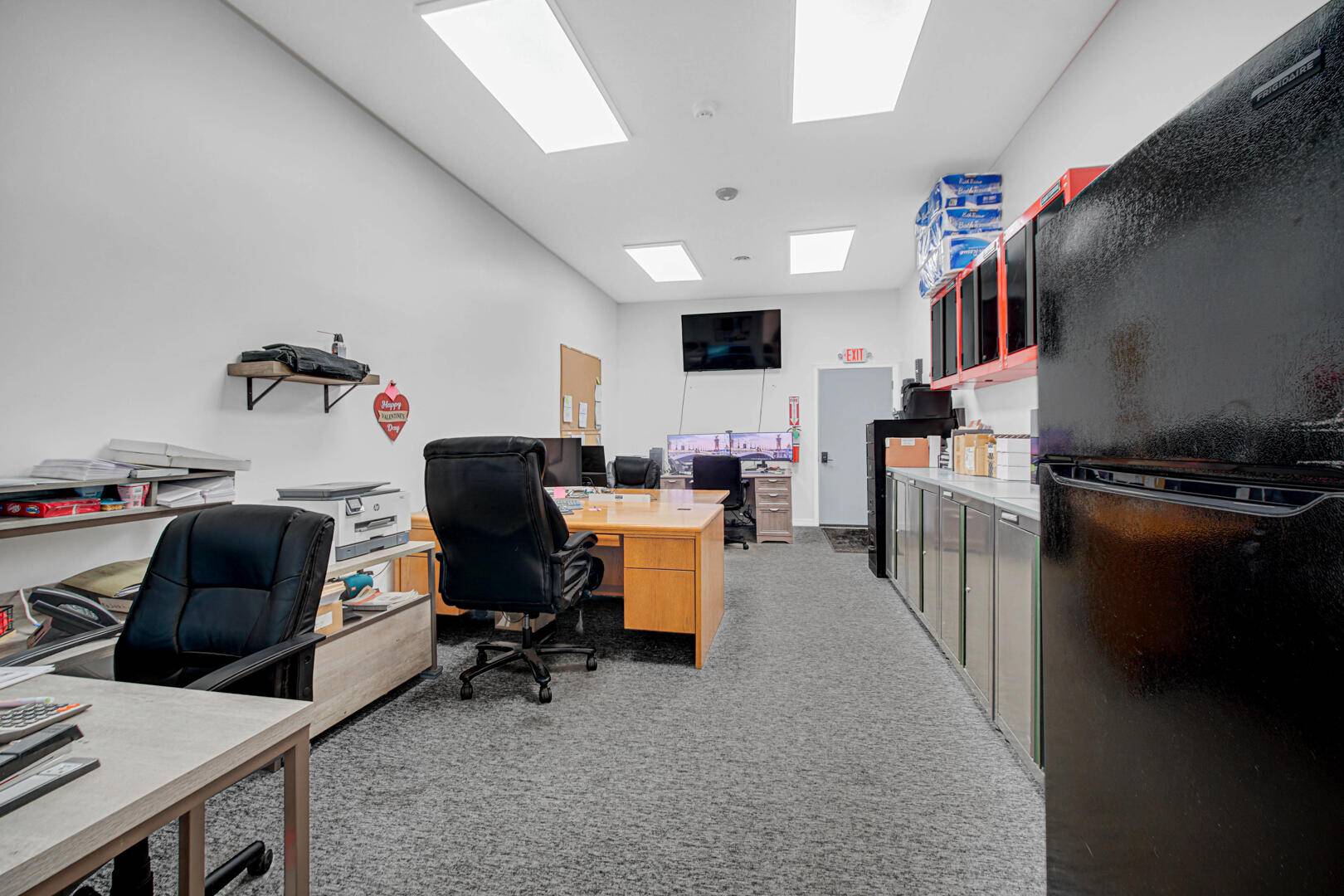 6400 W Lincoln Highway #105, Crown Point, IN 46307