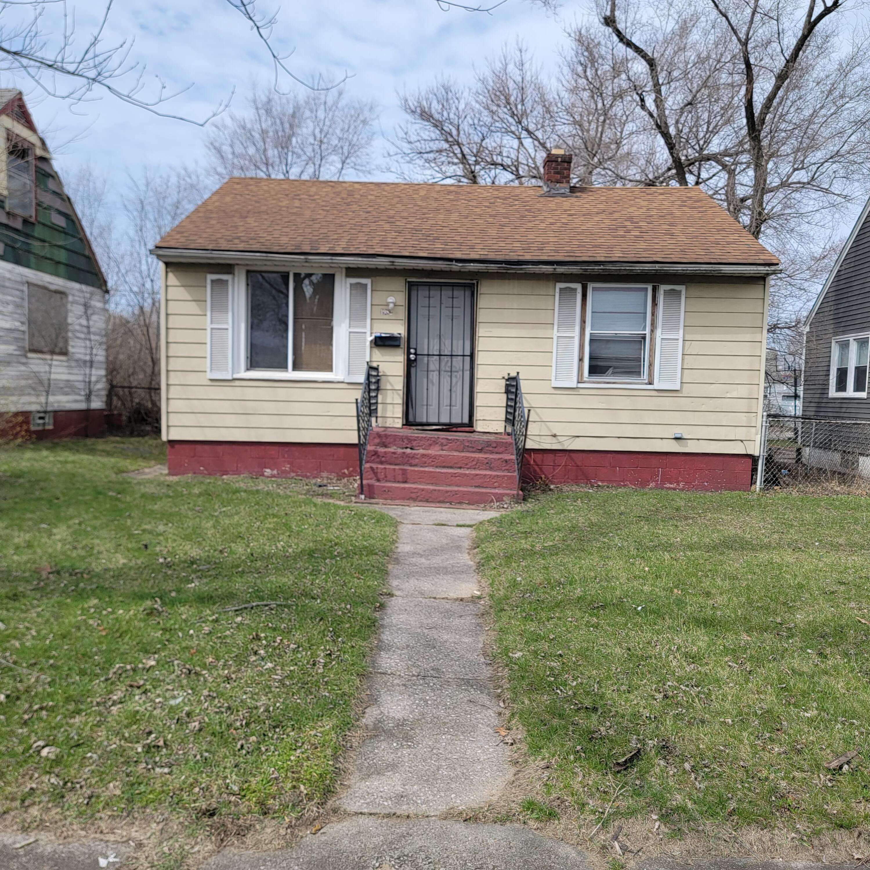 1982 Cleveland ST, Gary, IN 46404