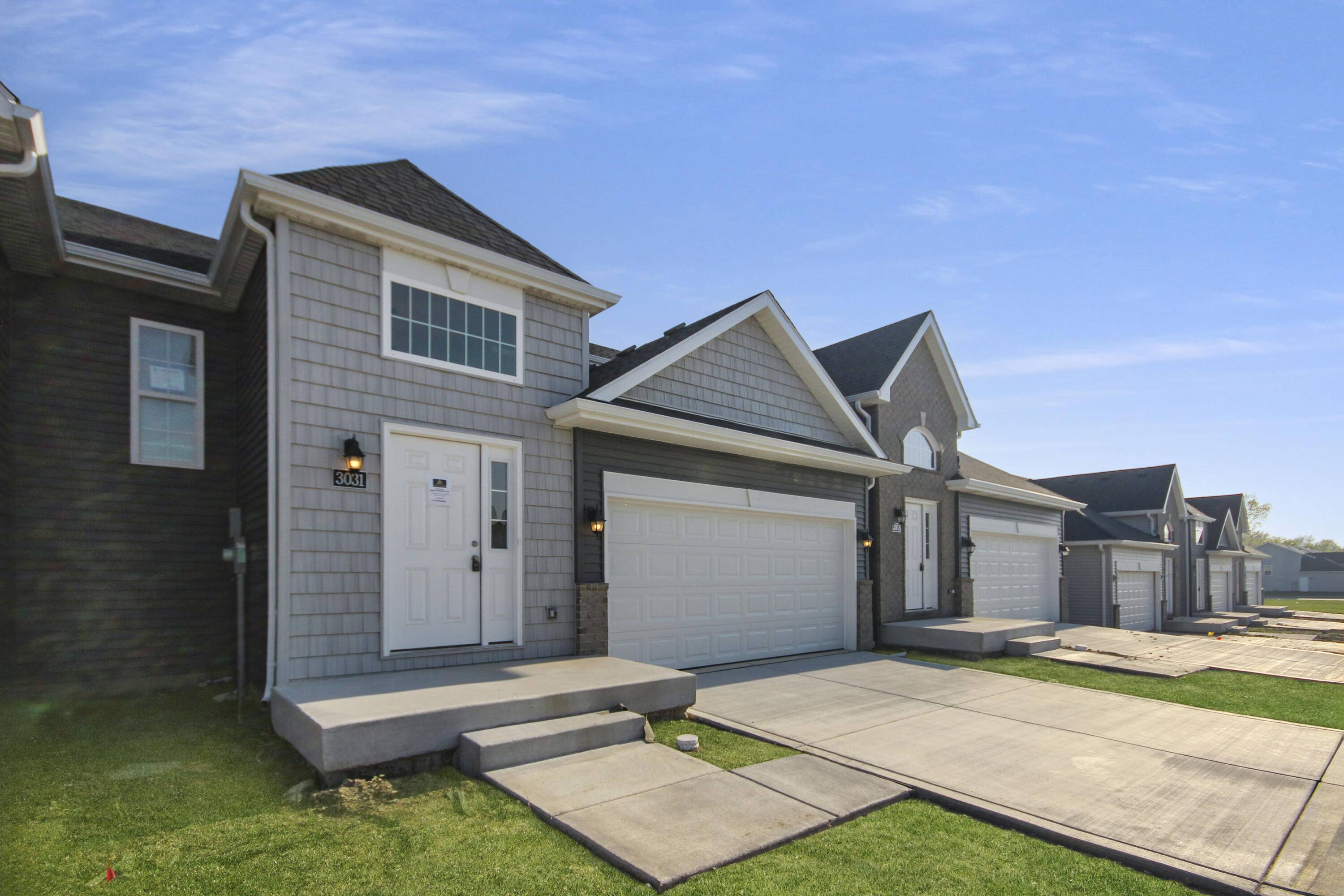 3031 W 82nd PL, Merrillville, IN 46410