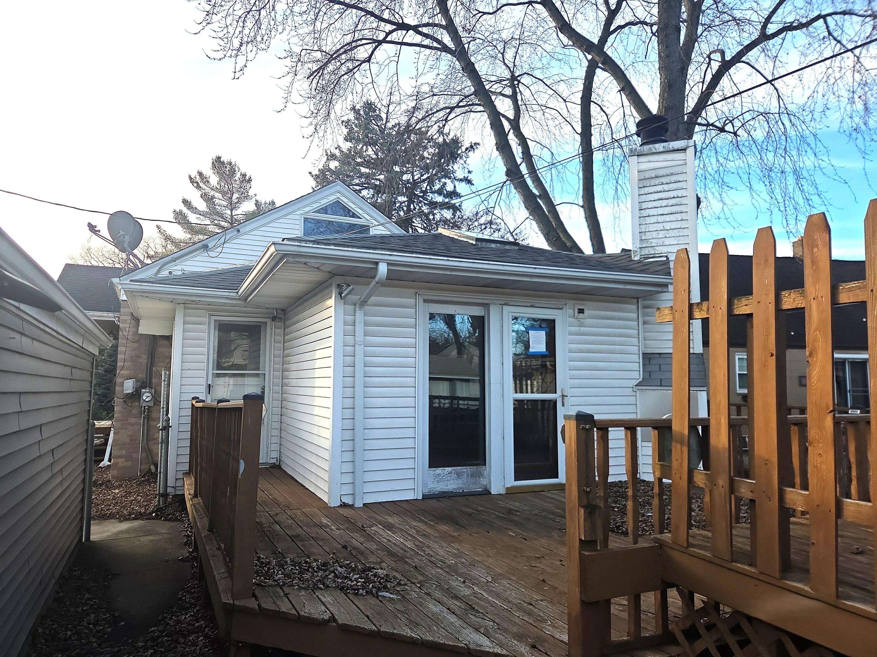 7 Beverly Boulevard, Hobart, IN 46342