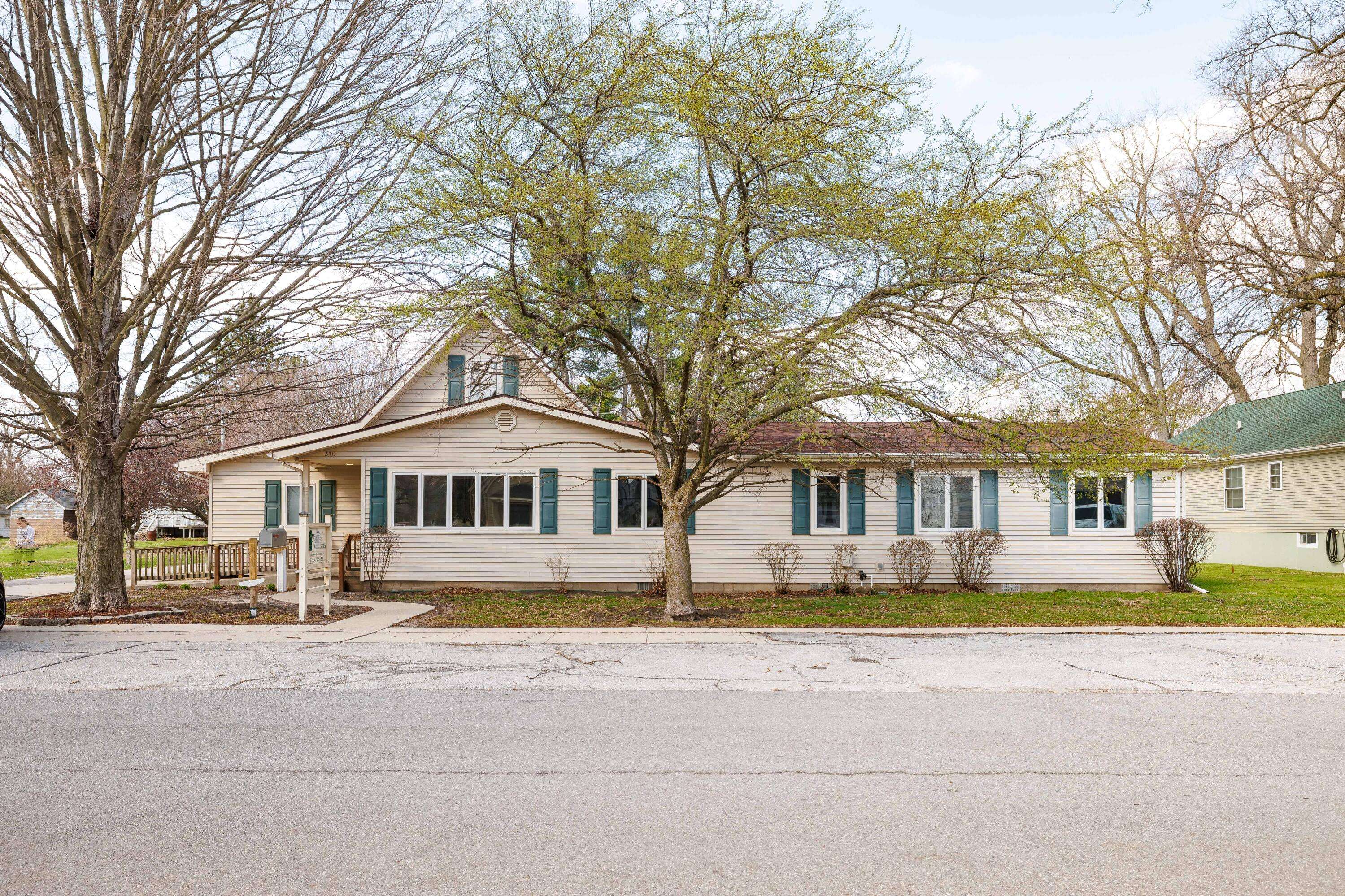 310 E Lincoln Street, Kentland, IN 47951