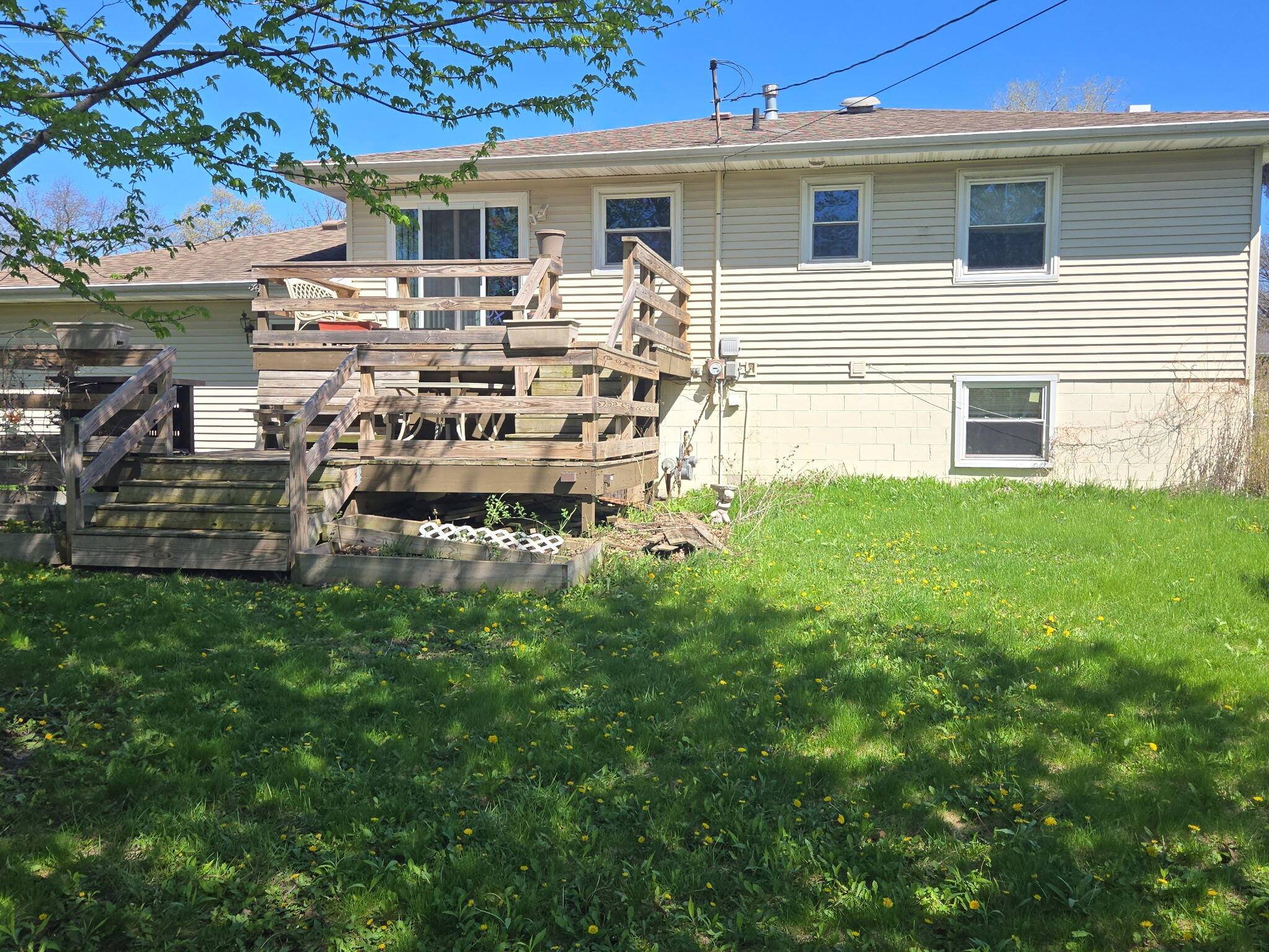 2931 Crabapple Lane, Hobart, IN 46342