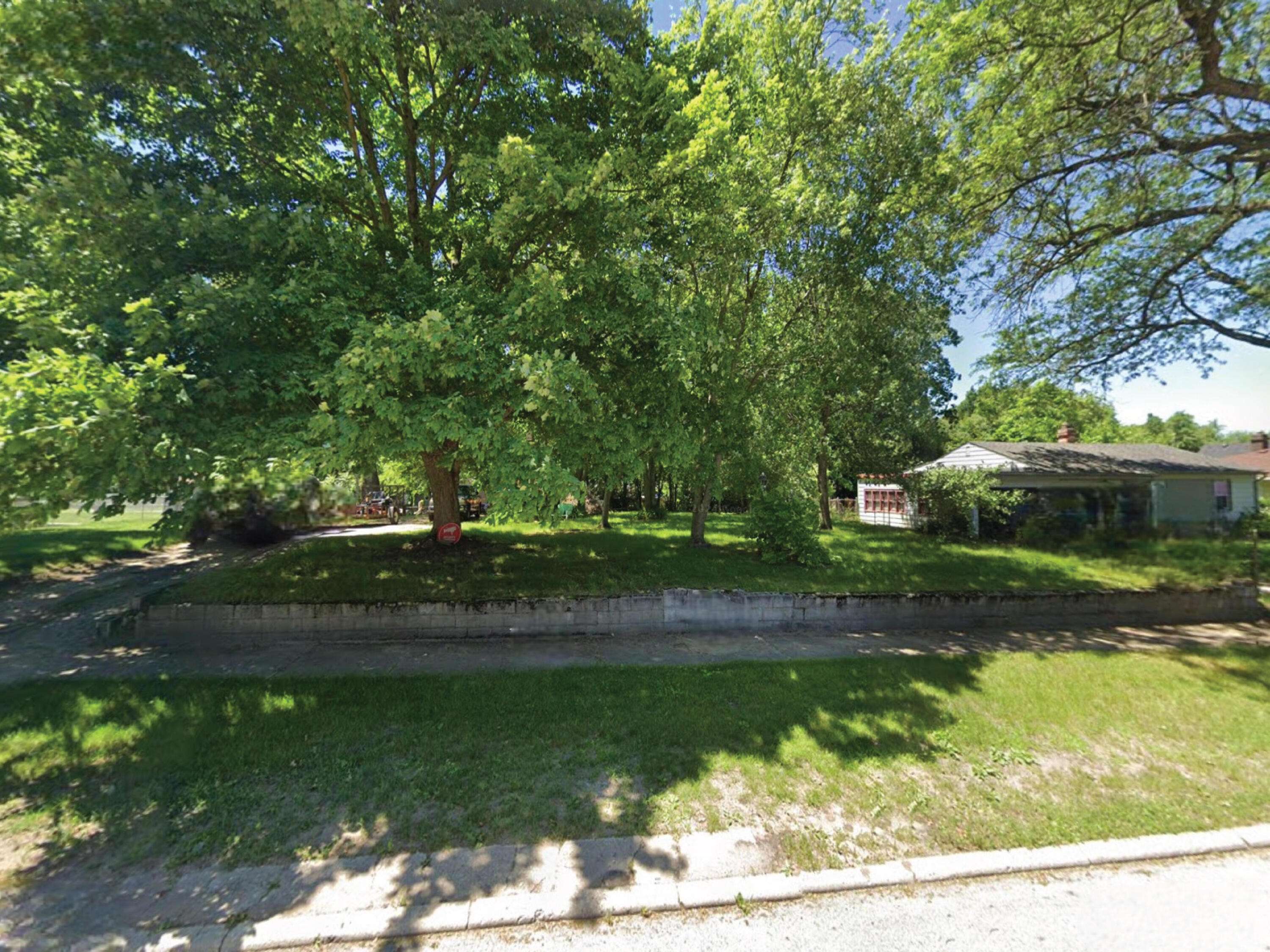 3760 Maitland, Hobart, IN 46342