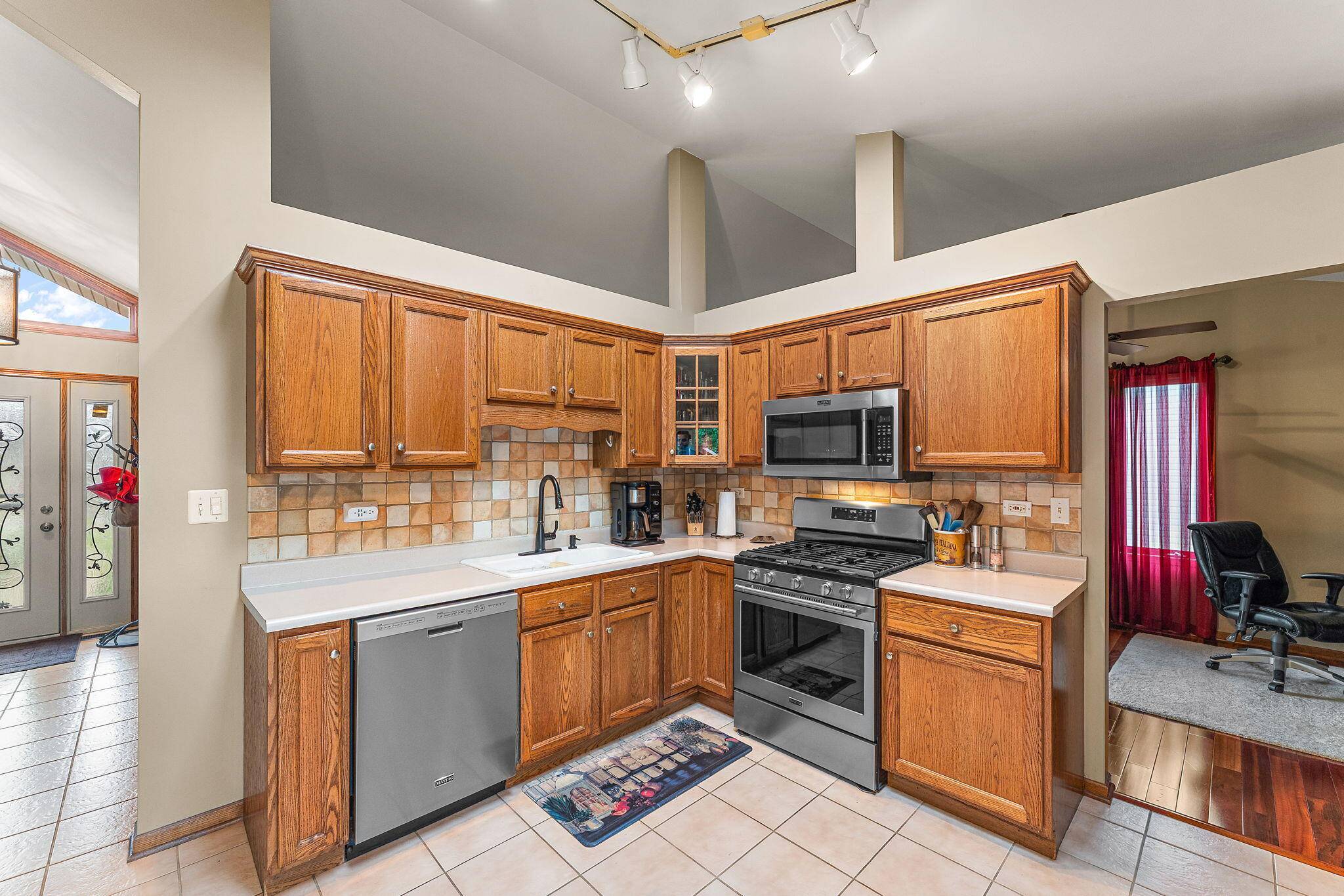 65 Beiriger Drive, Dyer, IN 46311
