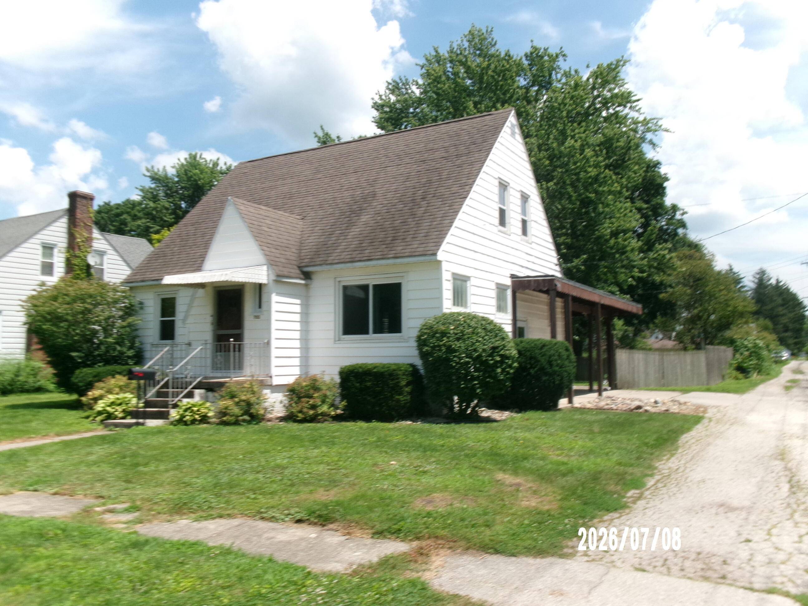 703 N 1st, Kentland, IN 47951