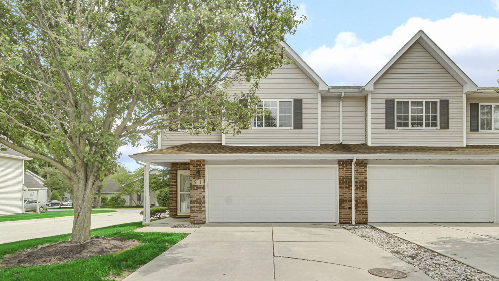 911 Penny Court, Hobart, IN 46342