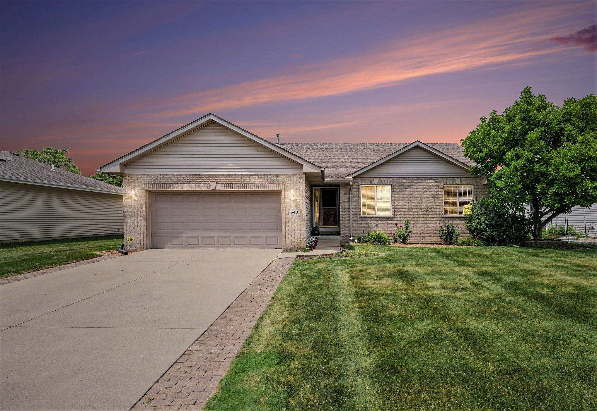 540 Sunflower Lane, Dyer, IN 46311