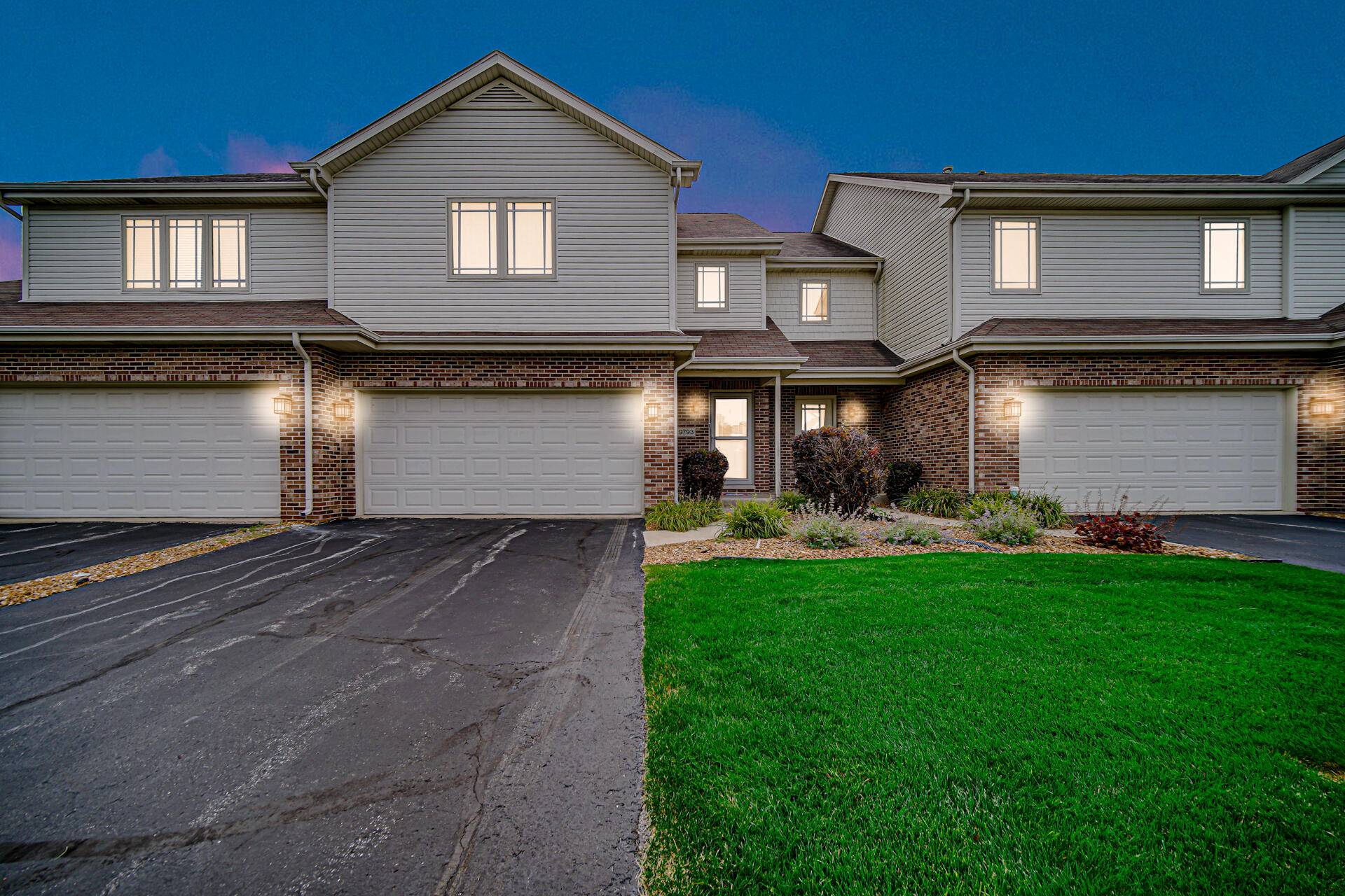 9793 Gettler Street, Dyer, IN 46311