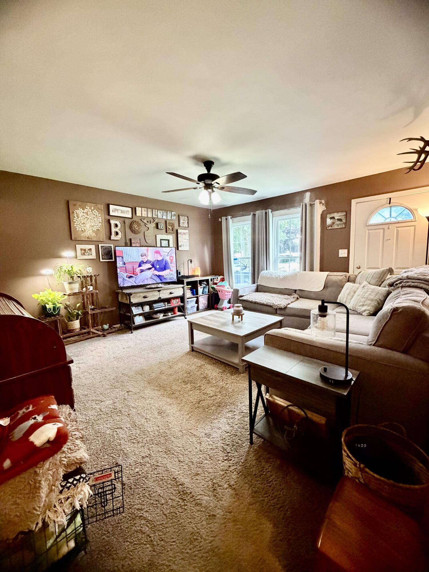 1356 W 1st Place, Hobart, IN 46342