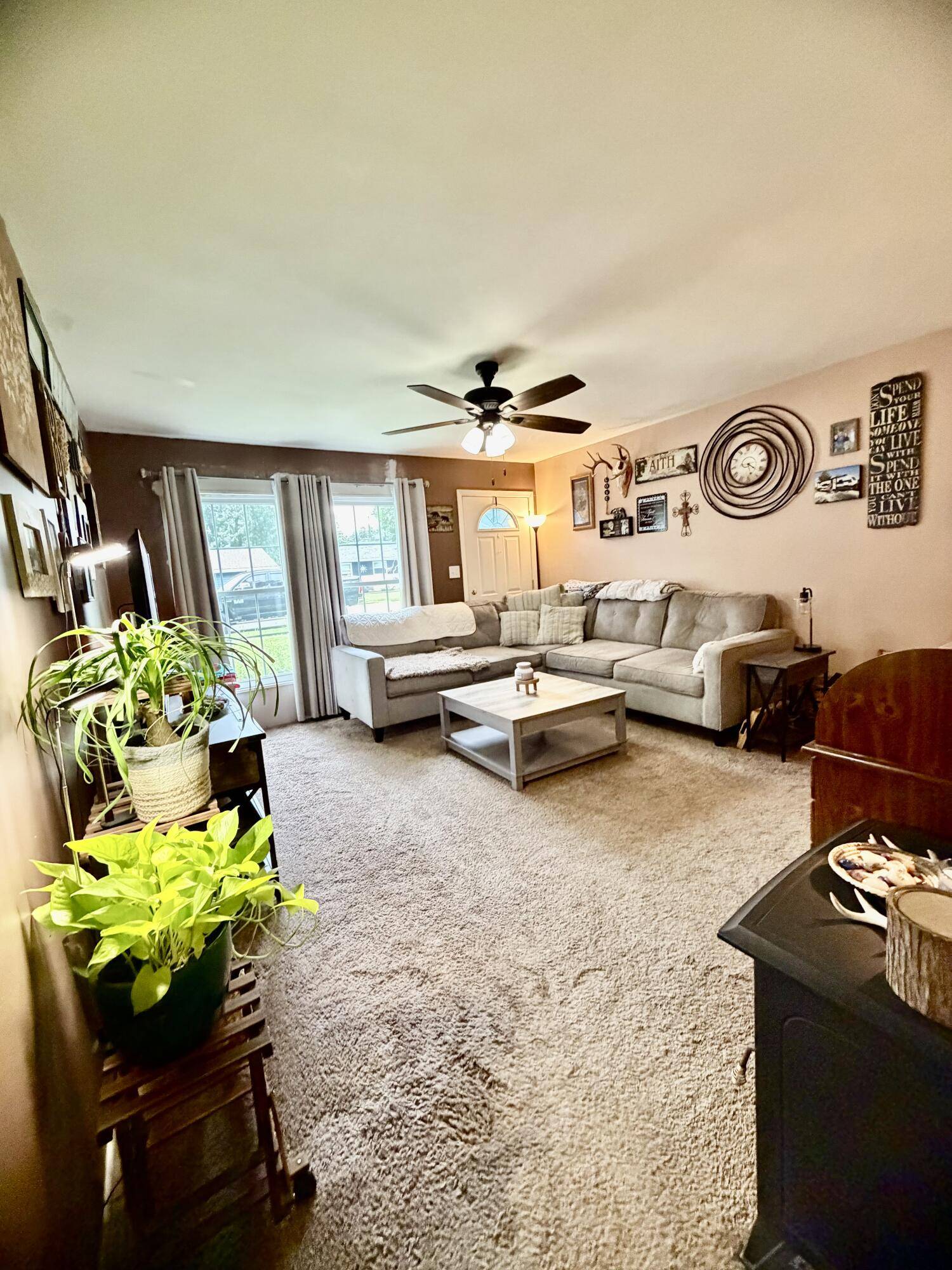 1356 W 1st Place, Hobart, IN 46342