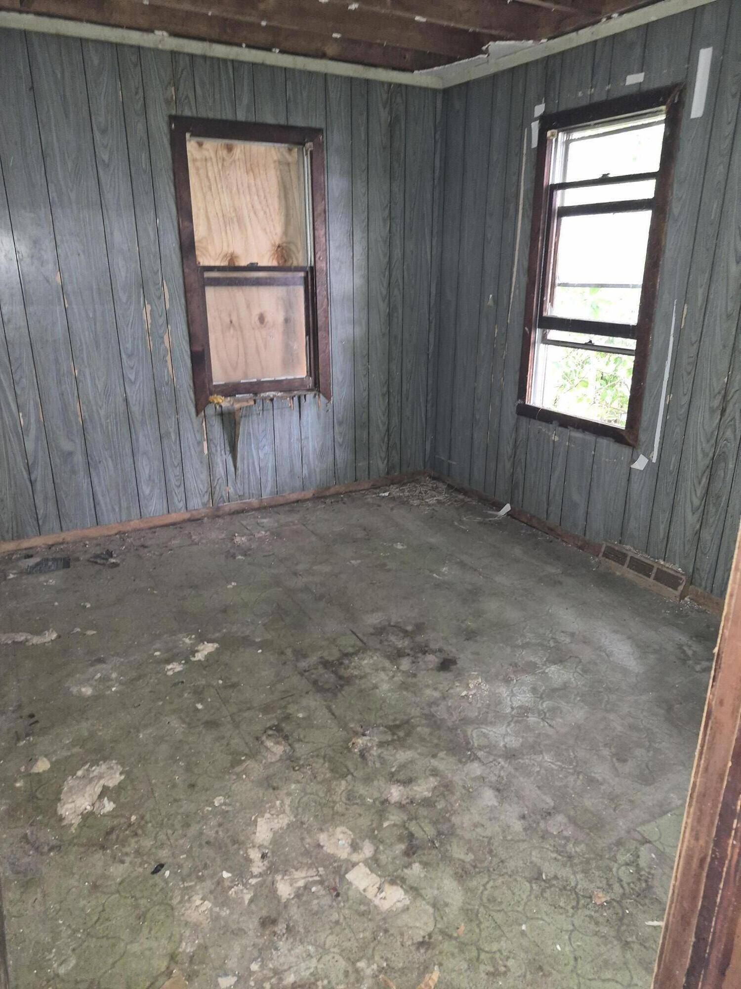 819 Mulberry Street, Hammond, IN 46324