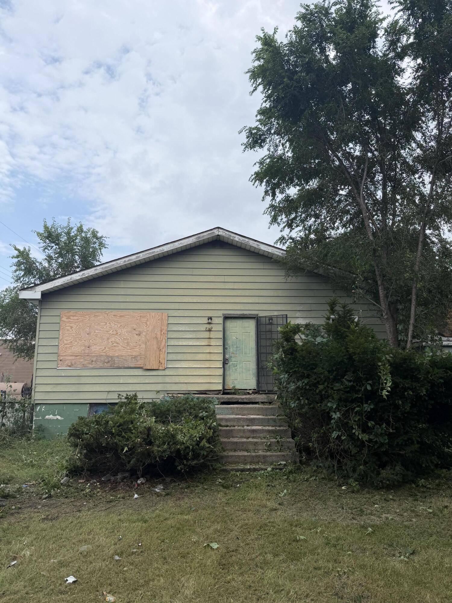 819 Mulberry Street, Hammond, IN 46324