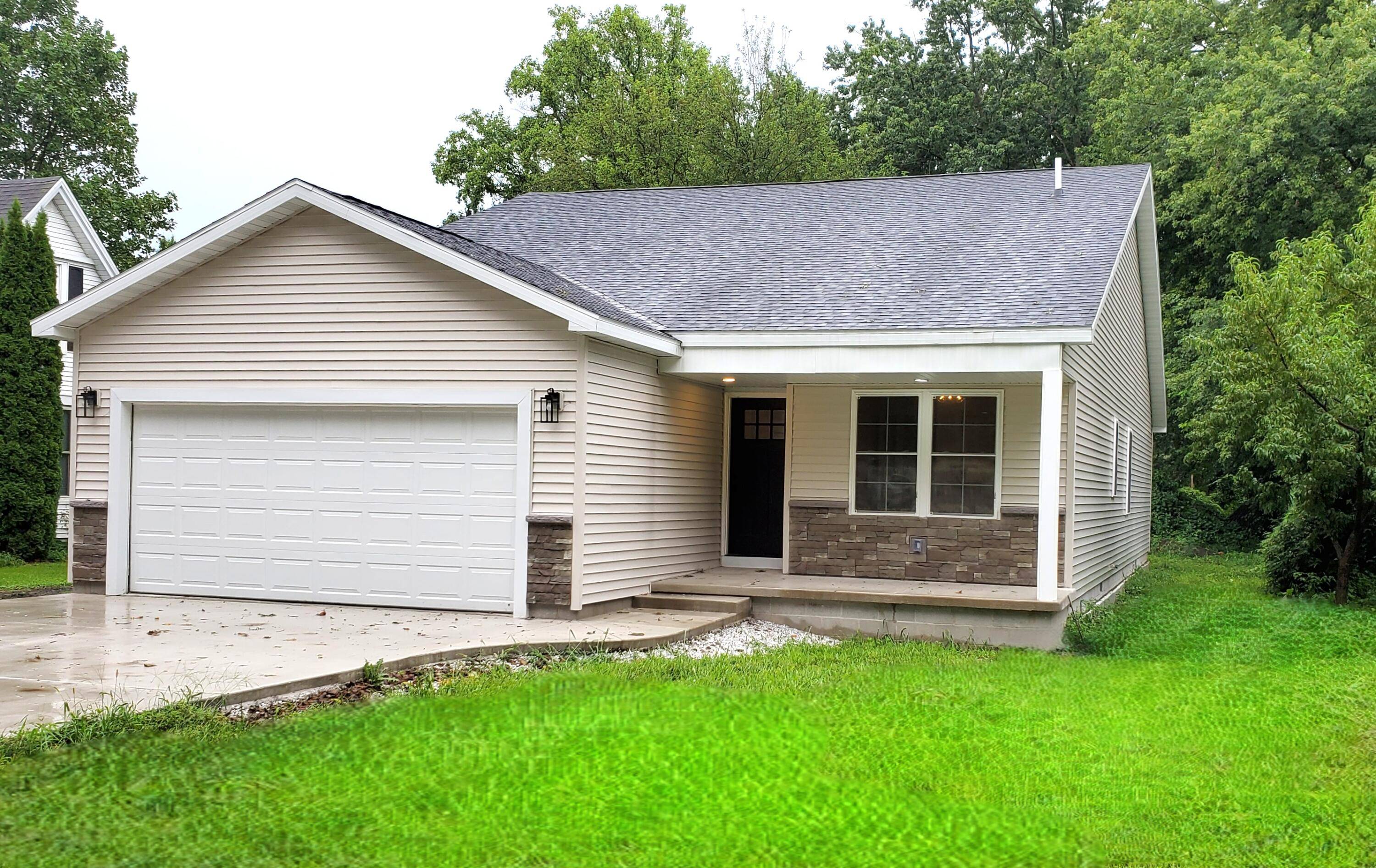 303 E Washington Street, Kentland, IN 47951