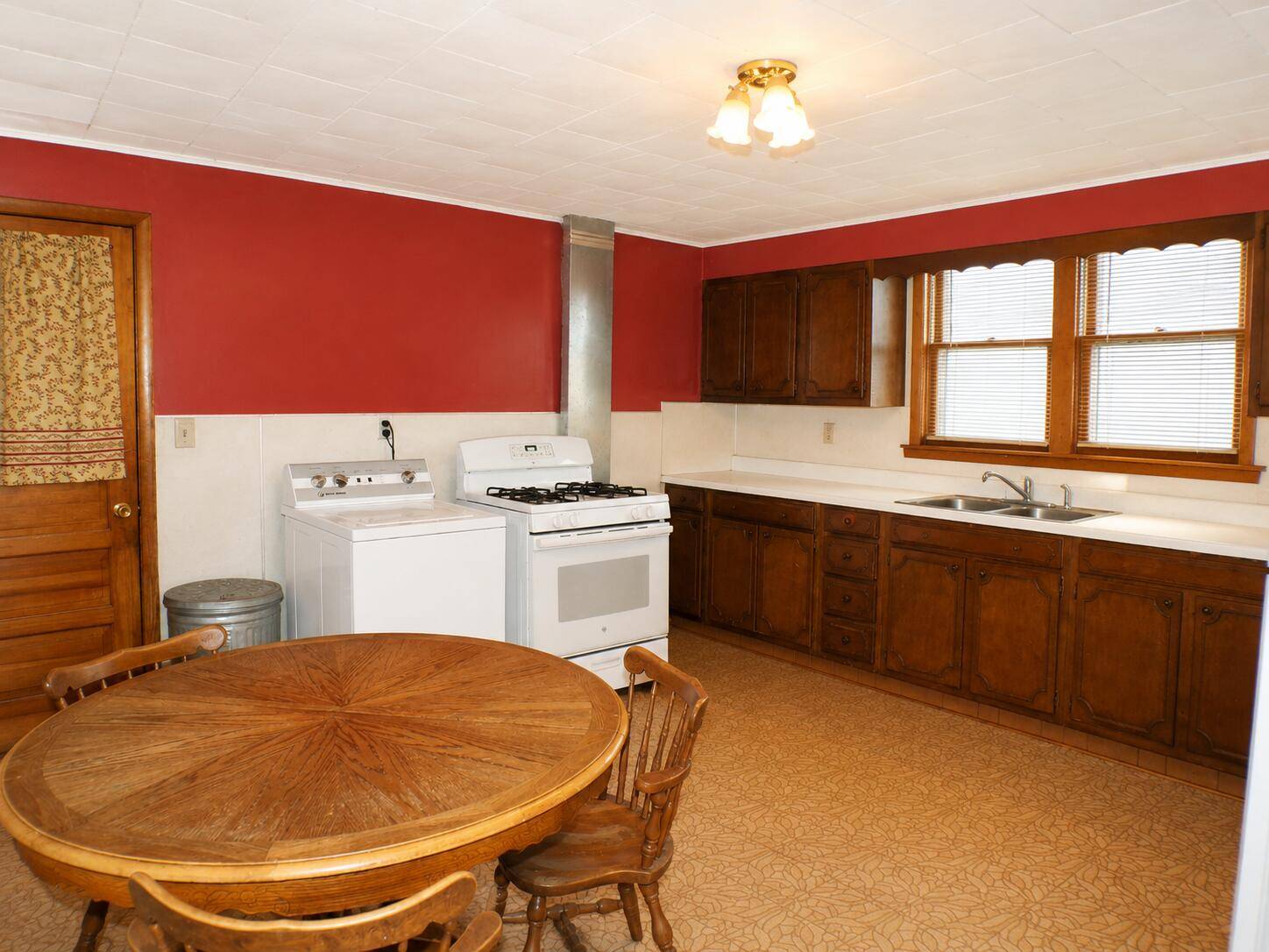 766 W Park Road, Monon, IN 47959