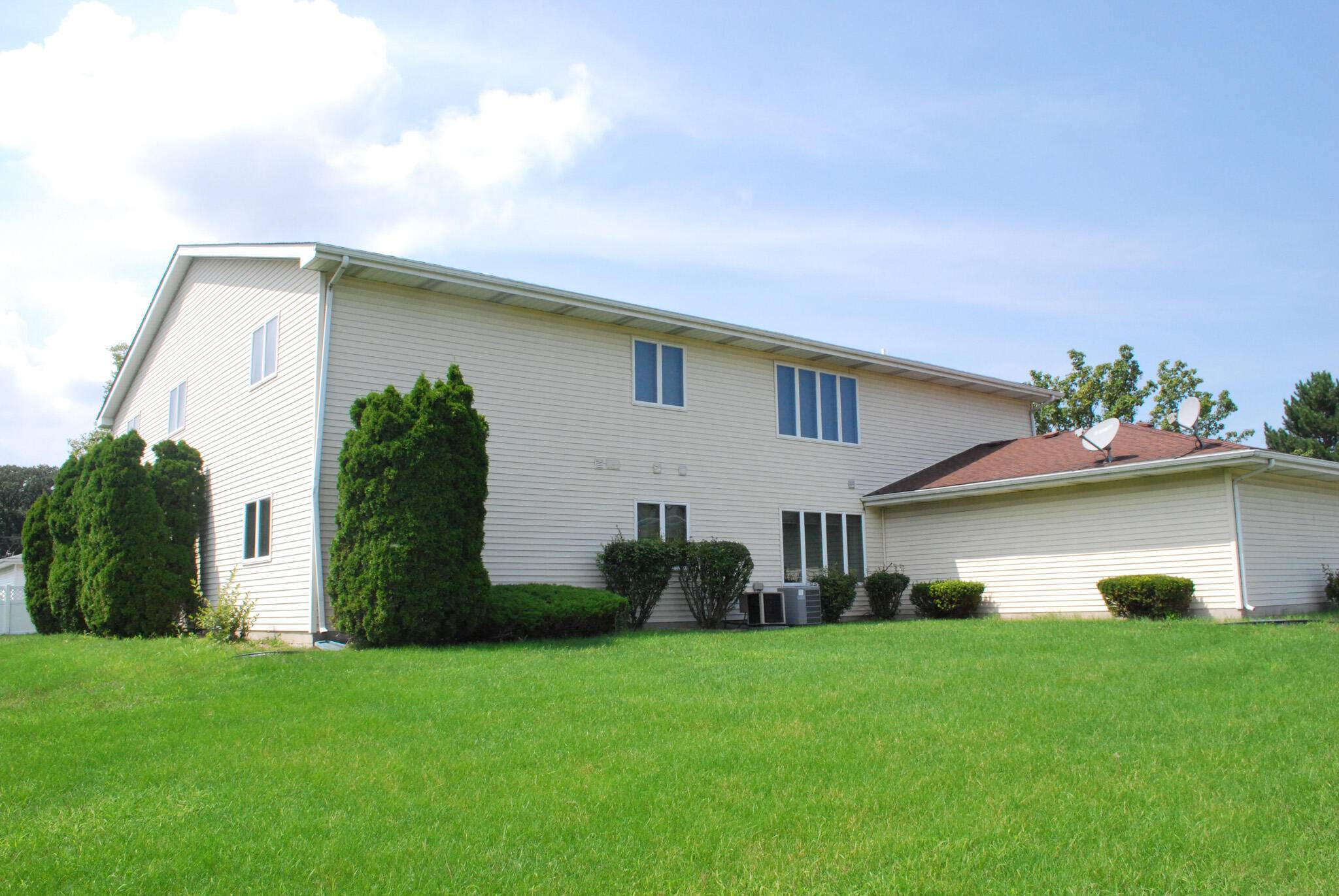247 Barbara Jean Drive, Schererville, IN 46375