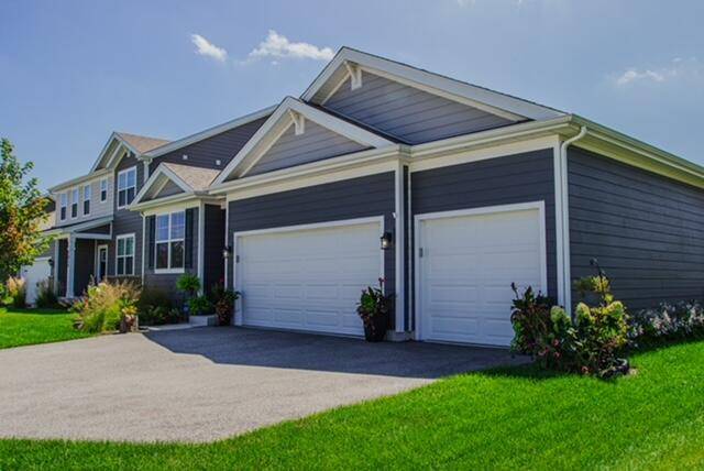 7831 W 105th Place, Crown Point, IN 46307