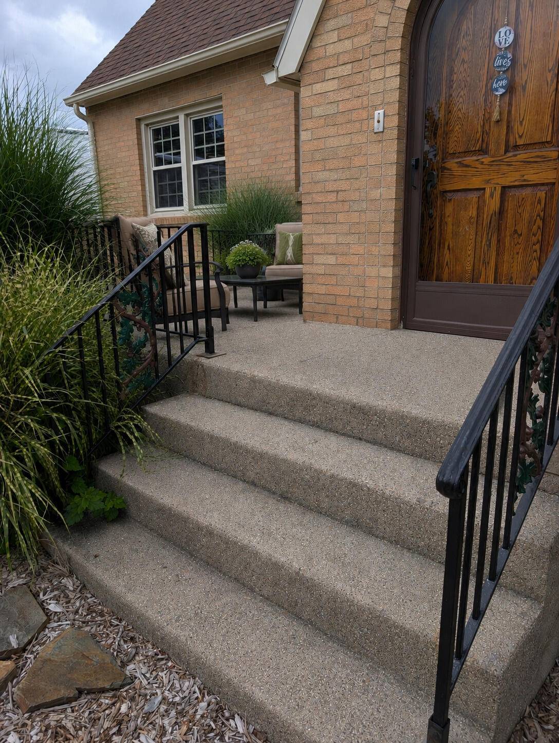 605 W Montgomery Street, Francesville, IN 47946