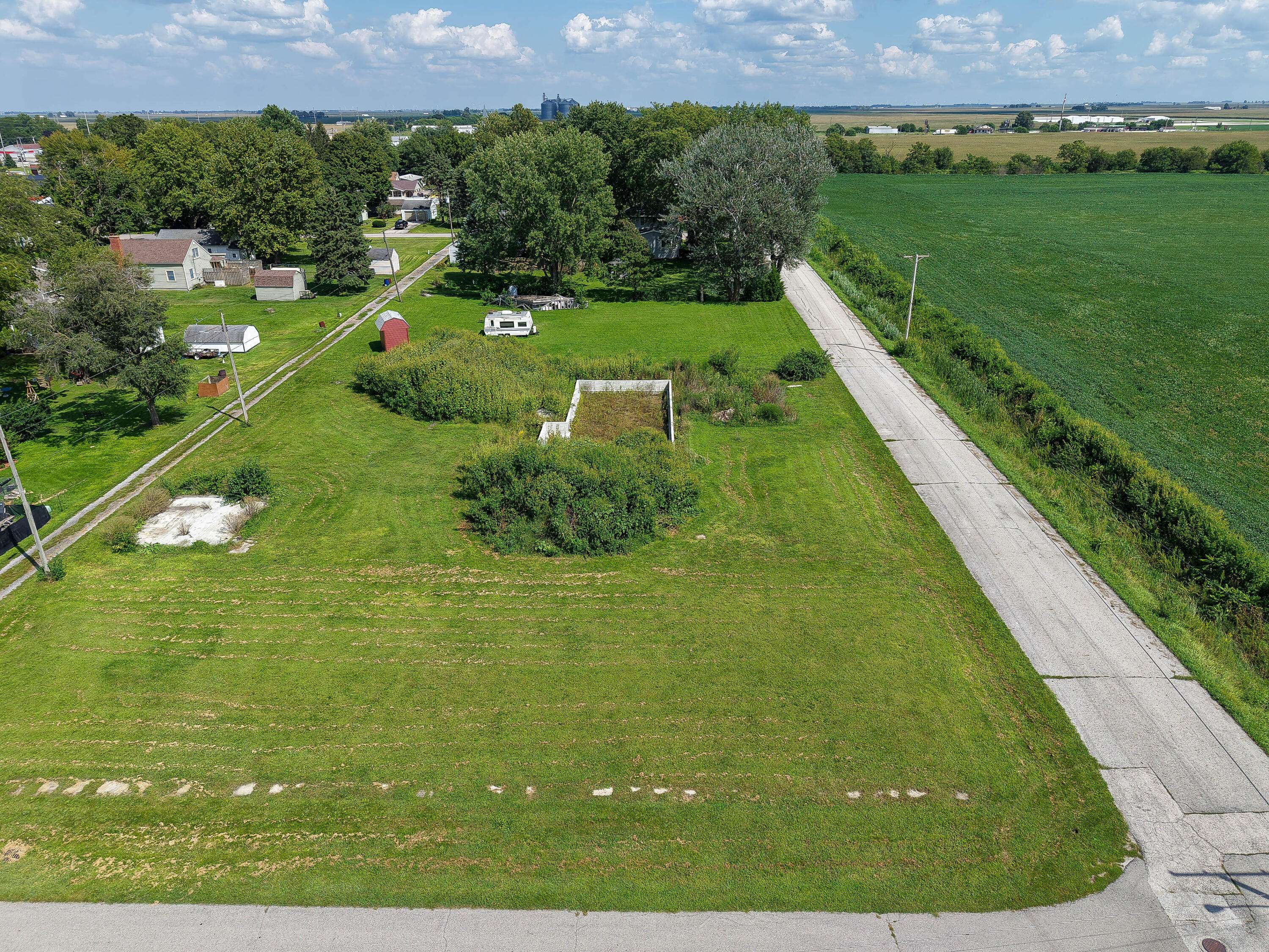 206 E Owen Street, Kentland, IN 47951