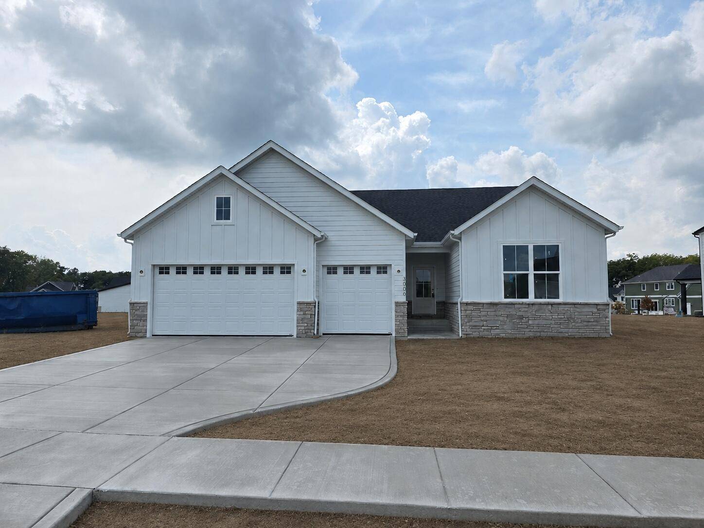 3006 Old Oak DR, Valparaiso, IN 46385