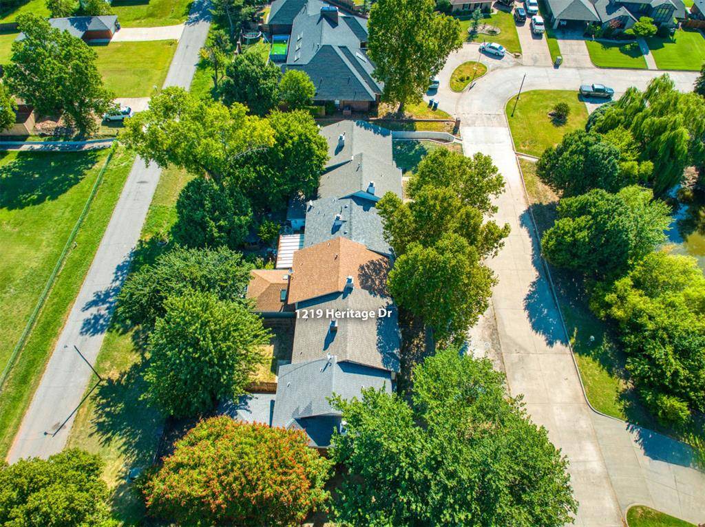 1219 Heritage DR, El Reno, OK 73036