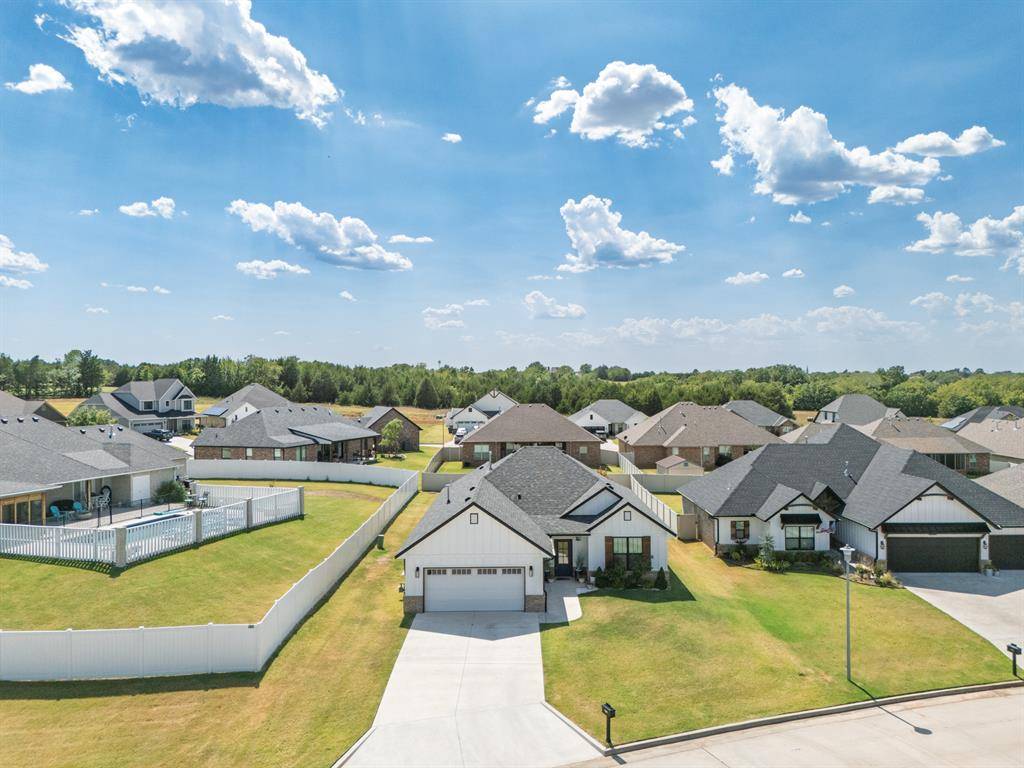 2688 Somerset DR, Shawnee, OK 74804