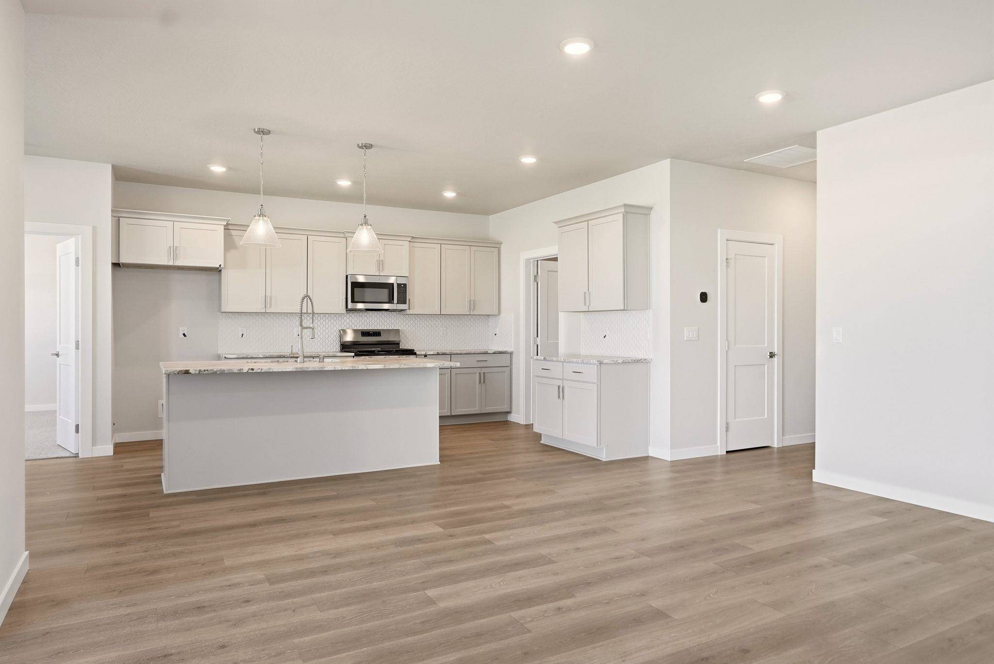 1231 N High Desert Dr, Deer Park, WA 99006